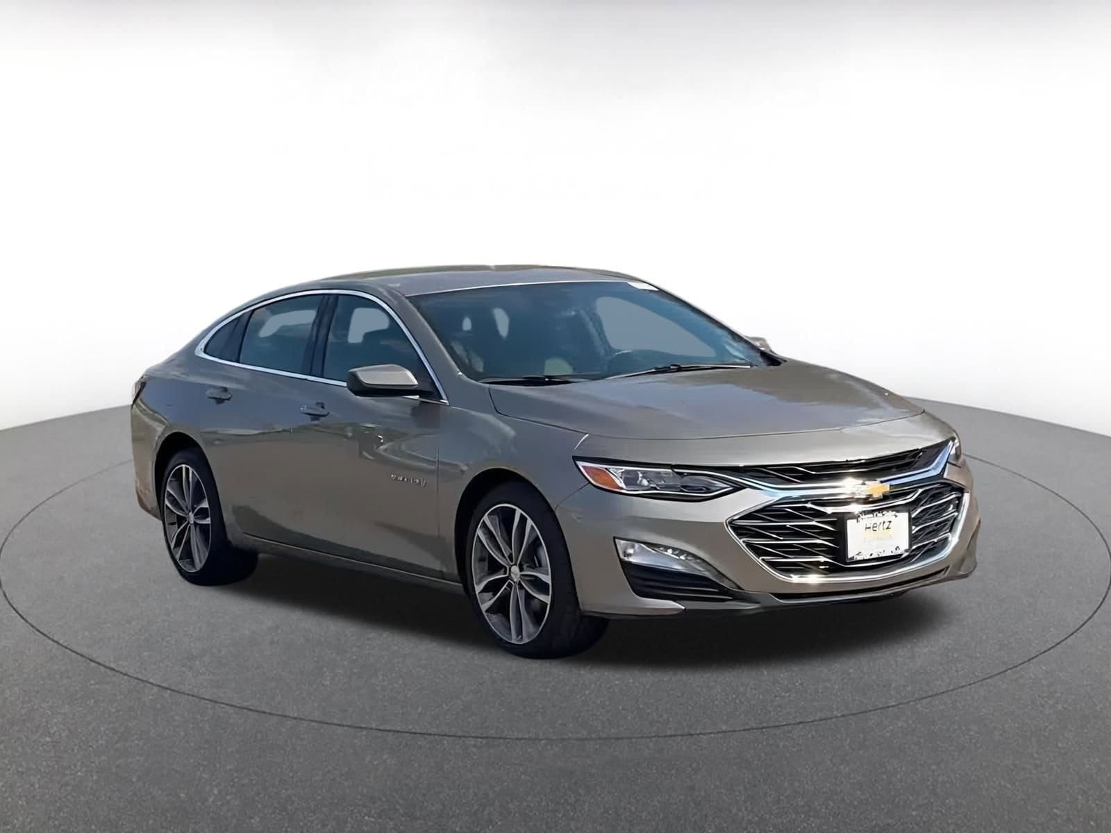 Thumbnail: 2024 Chevrolet Malibu - 3