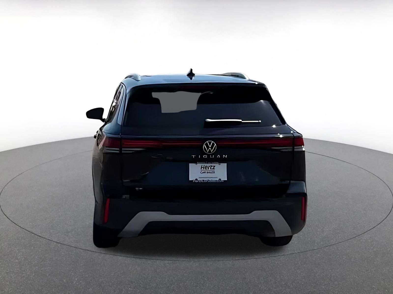 Thumbnail: 2026 Volkswagen Tiguan - 12