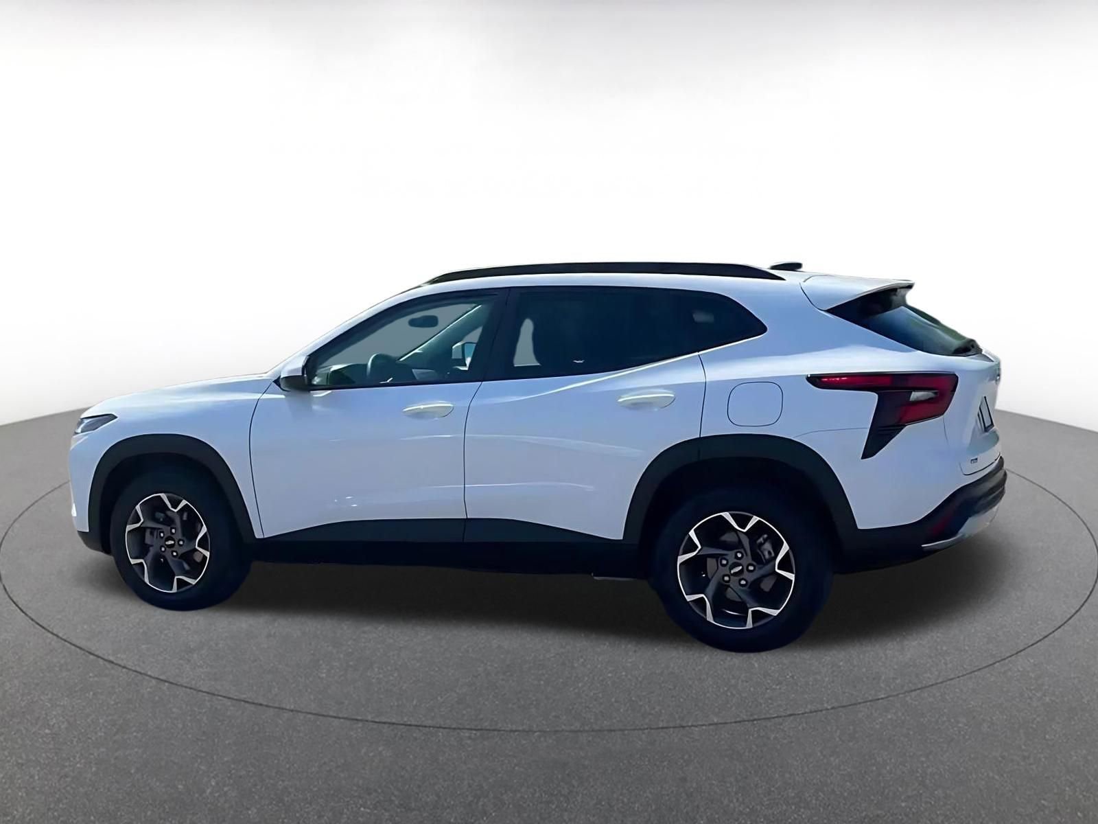 Thumbnail: 2025 Chevrolet Trax - 10