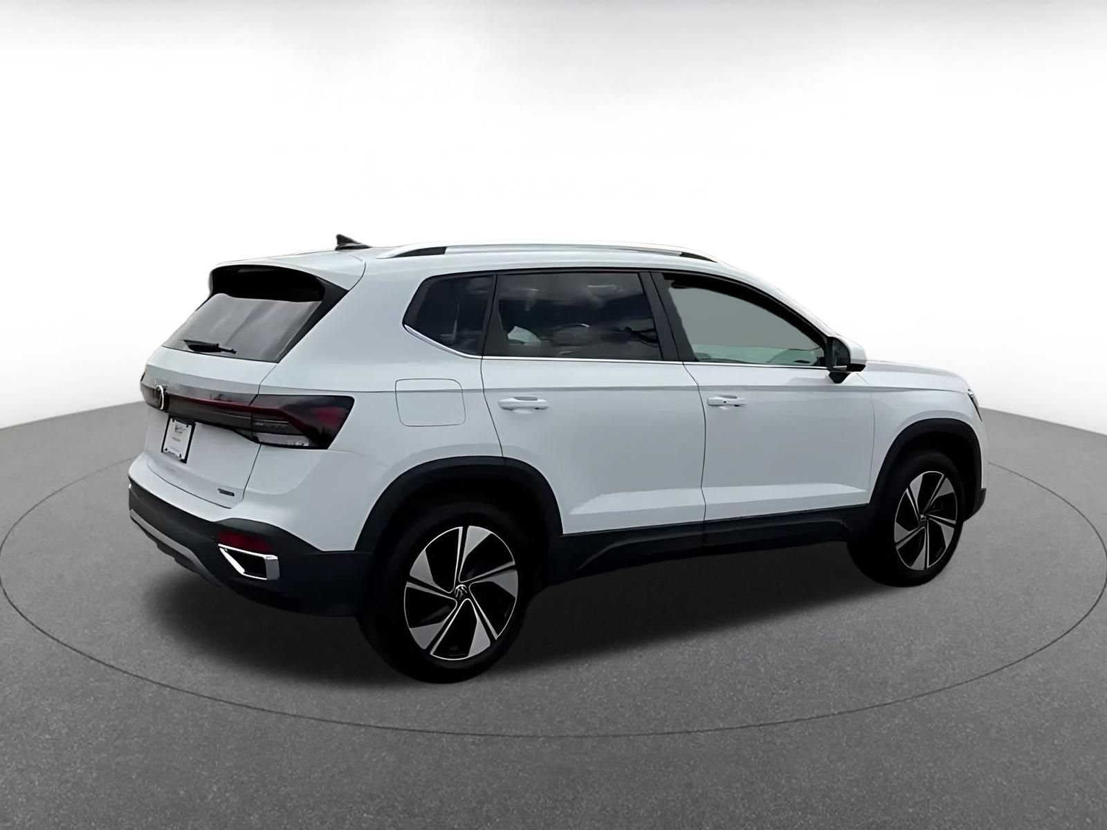 Thumbnail: 2026 Volkswagen Taos - 12