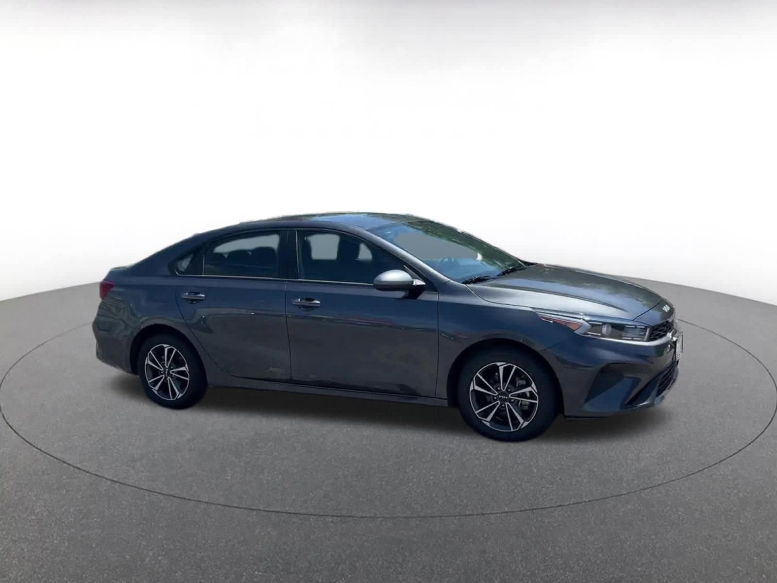 Thumbnail: 2024 Kia Forte - 2