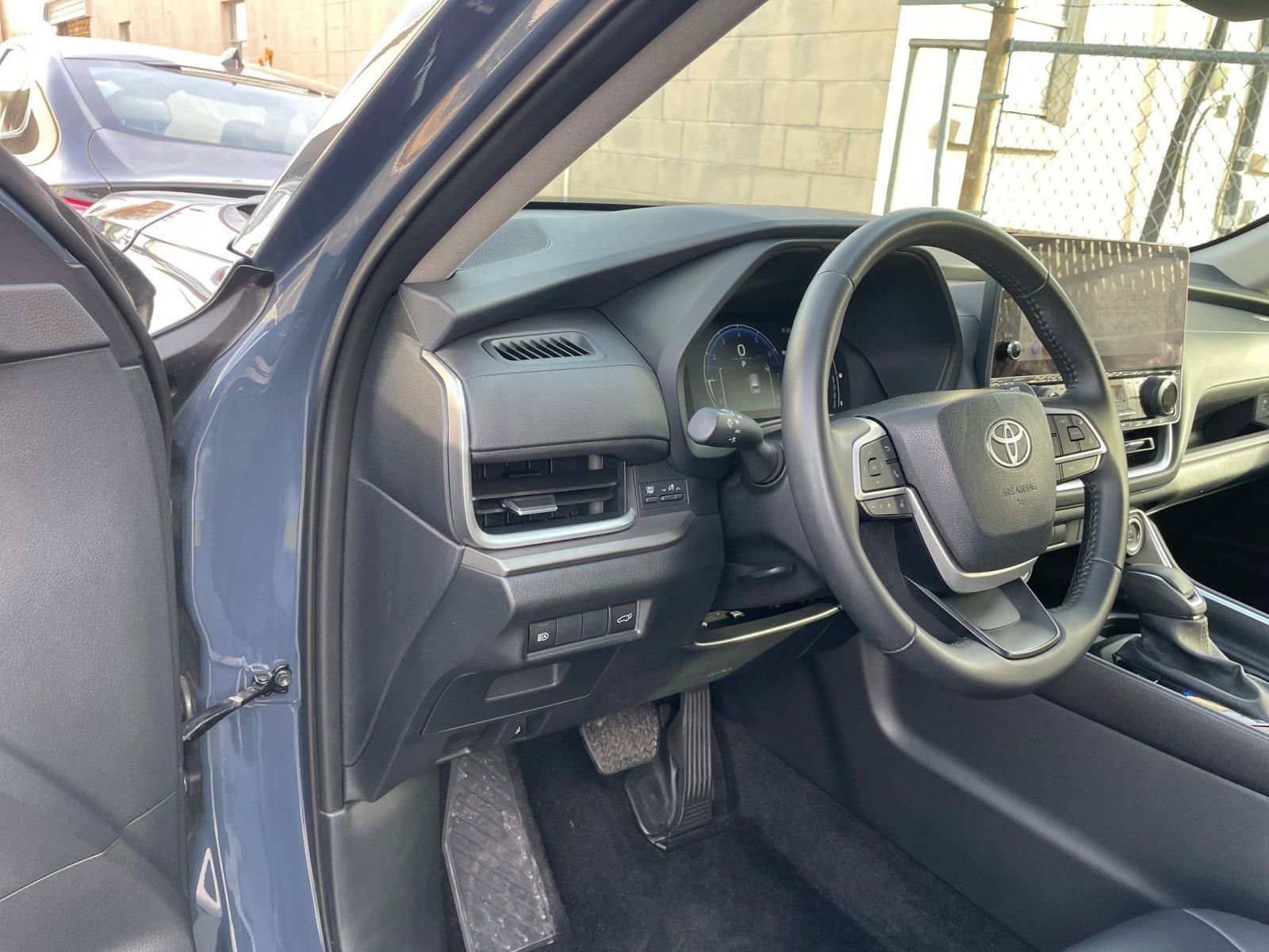 Thumbnail: 2025 Toyota Grand Highlander - 34