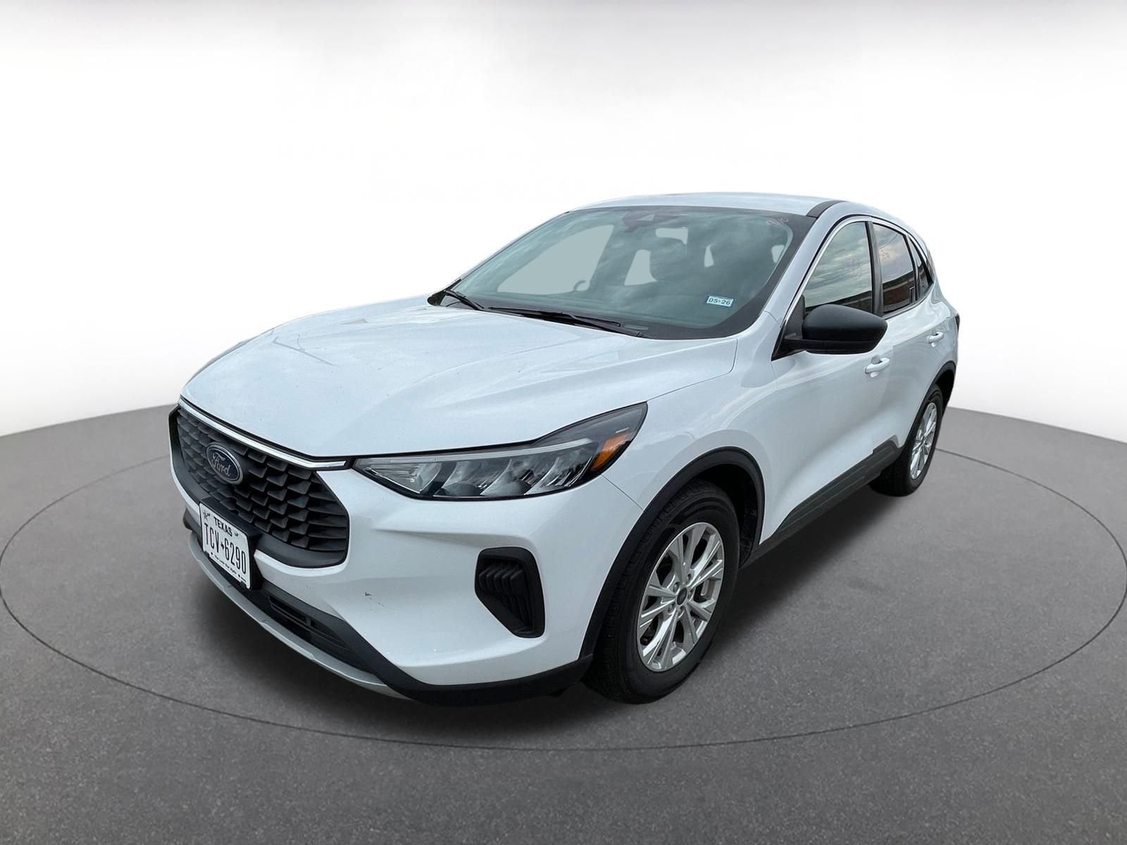 Thumbnail: 2023 Ford Escape - 2