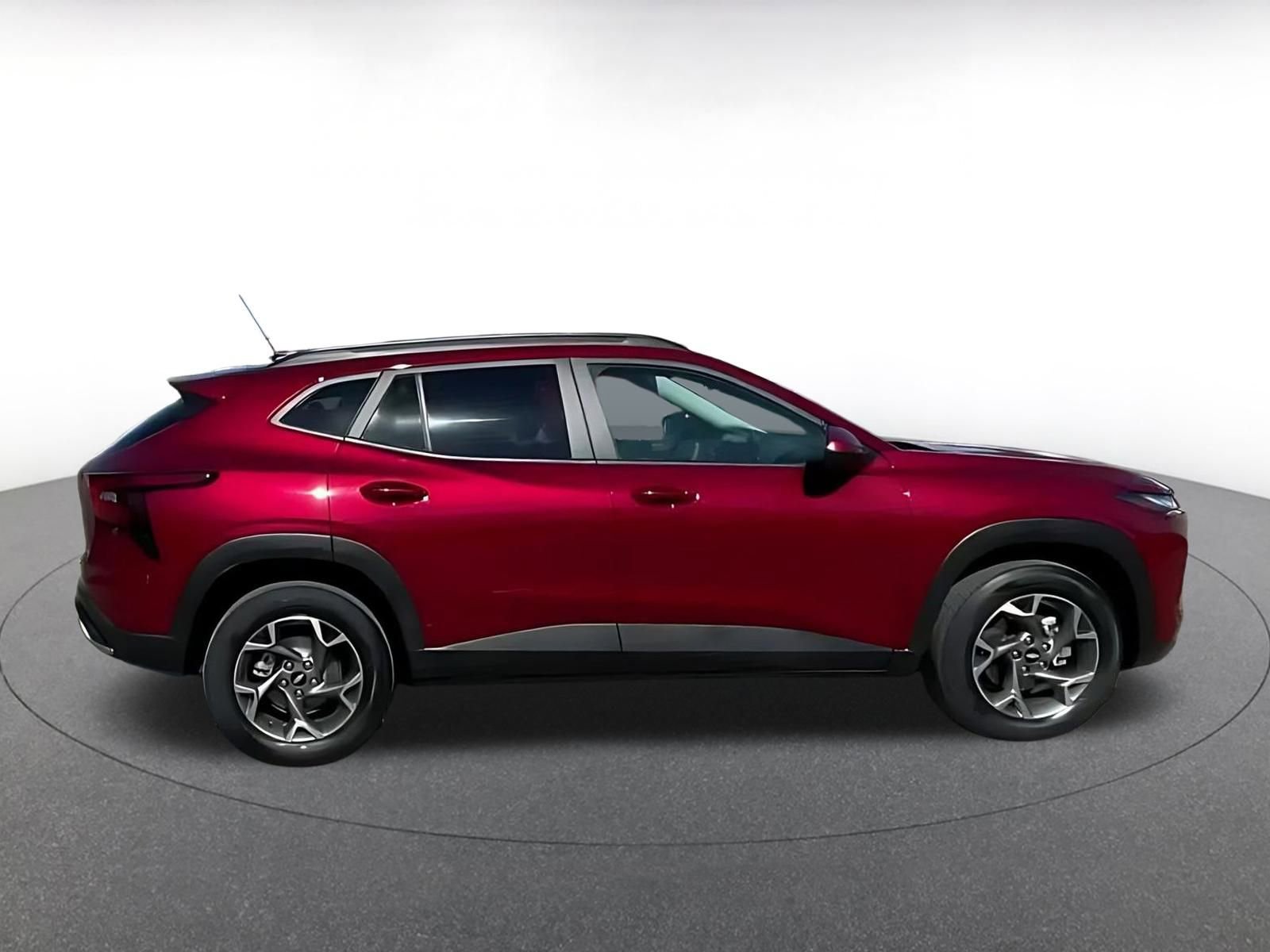 Thumbnail: 2025 Chevrolet Trax - 12