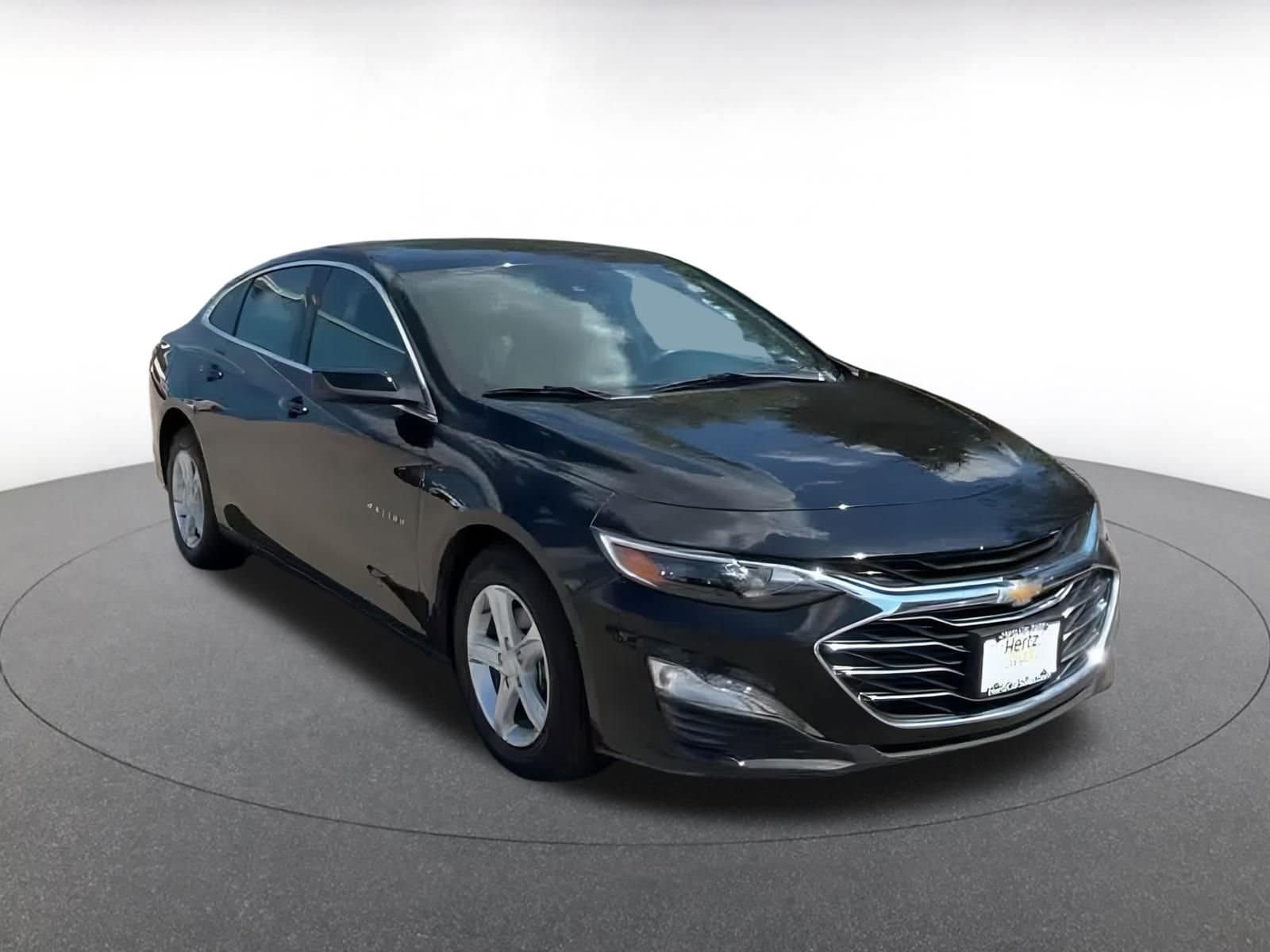 Thumbnail: 2024 Chevrolet Malibu - 3