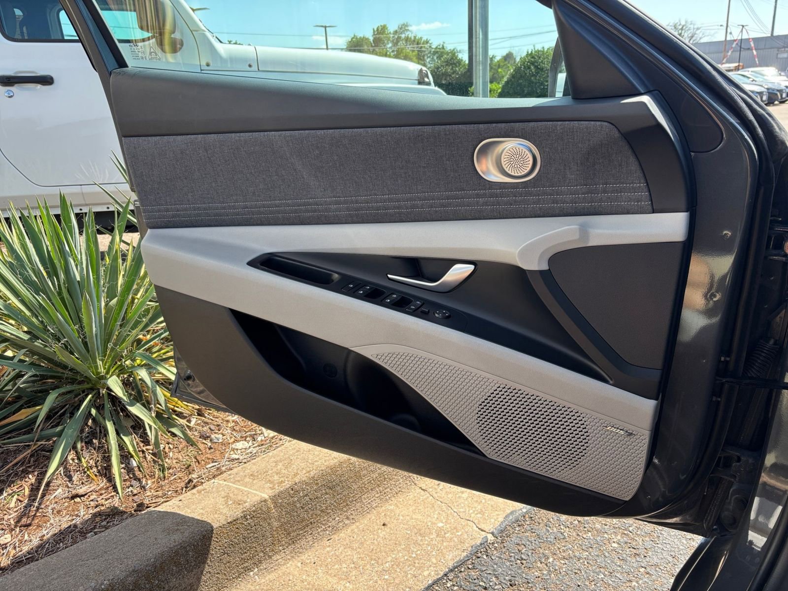 Thumbnail: 2025 Hyundai Elantra - 18