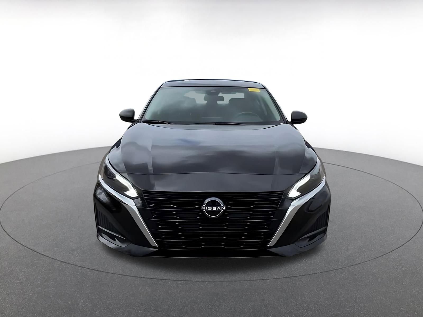 Thumbnail: 2025 Nissan Altima - 4