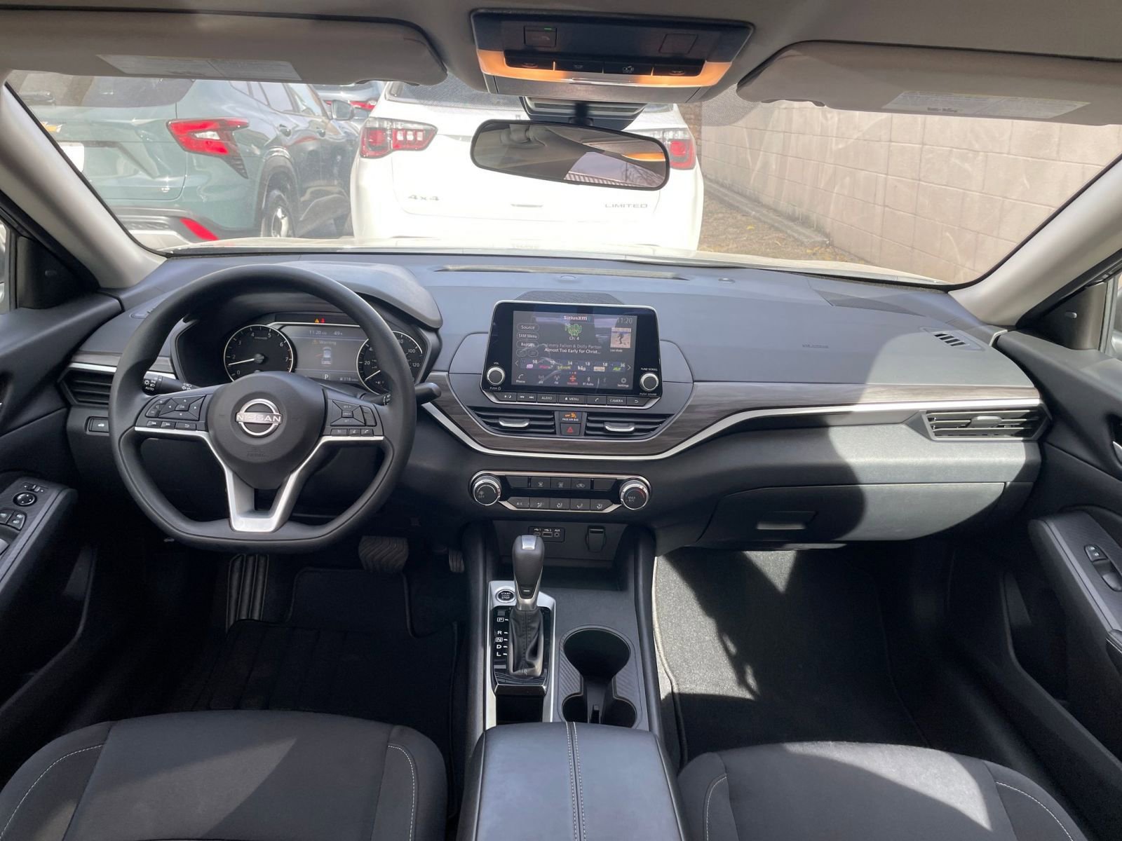 Thumbnail: 2025 Nissan Altima - 32