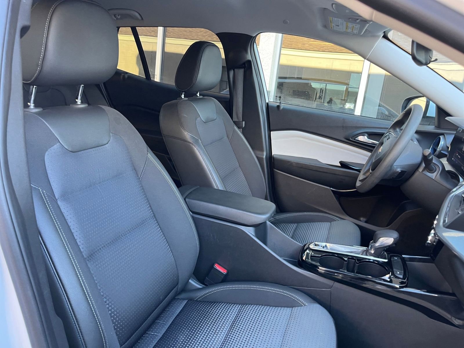 Thumbnail: 2025 Chevrolet Trax - 35