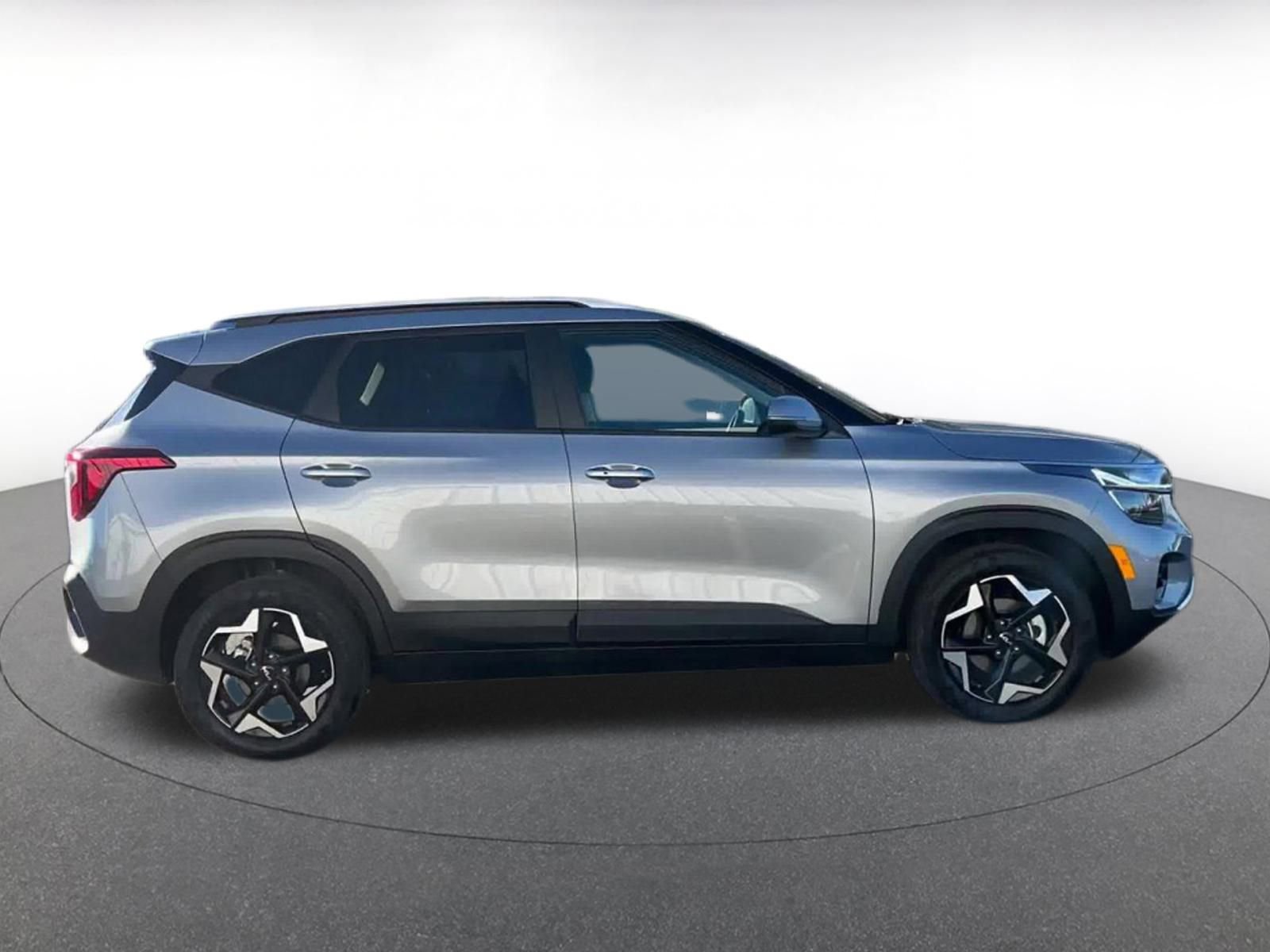 Thumbnail: 2025 Kia Seltos - 16