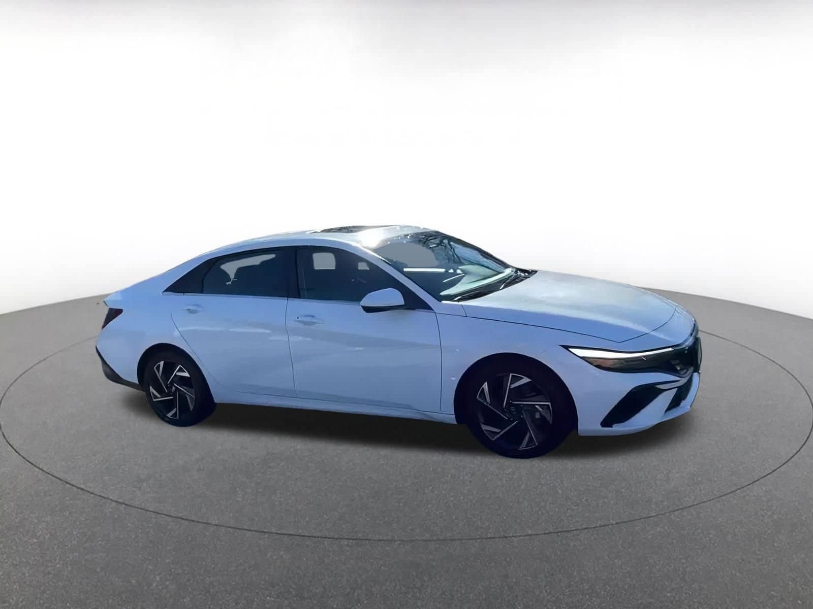 Thumbnail: 2025 Hyundai Elantra - 2