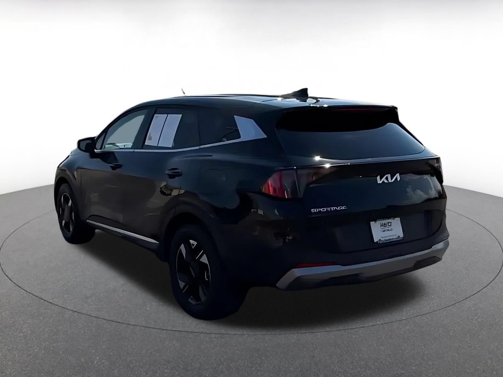 Thumbnail: 2026 Kia Sportage - 10