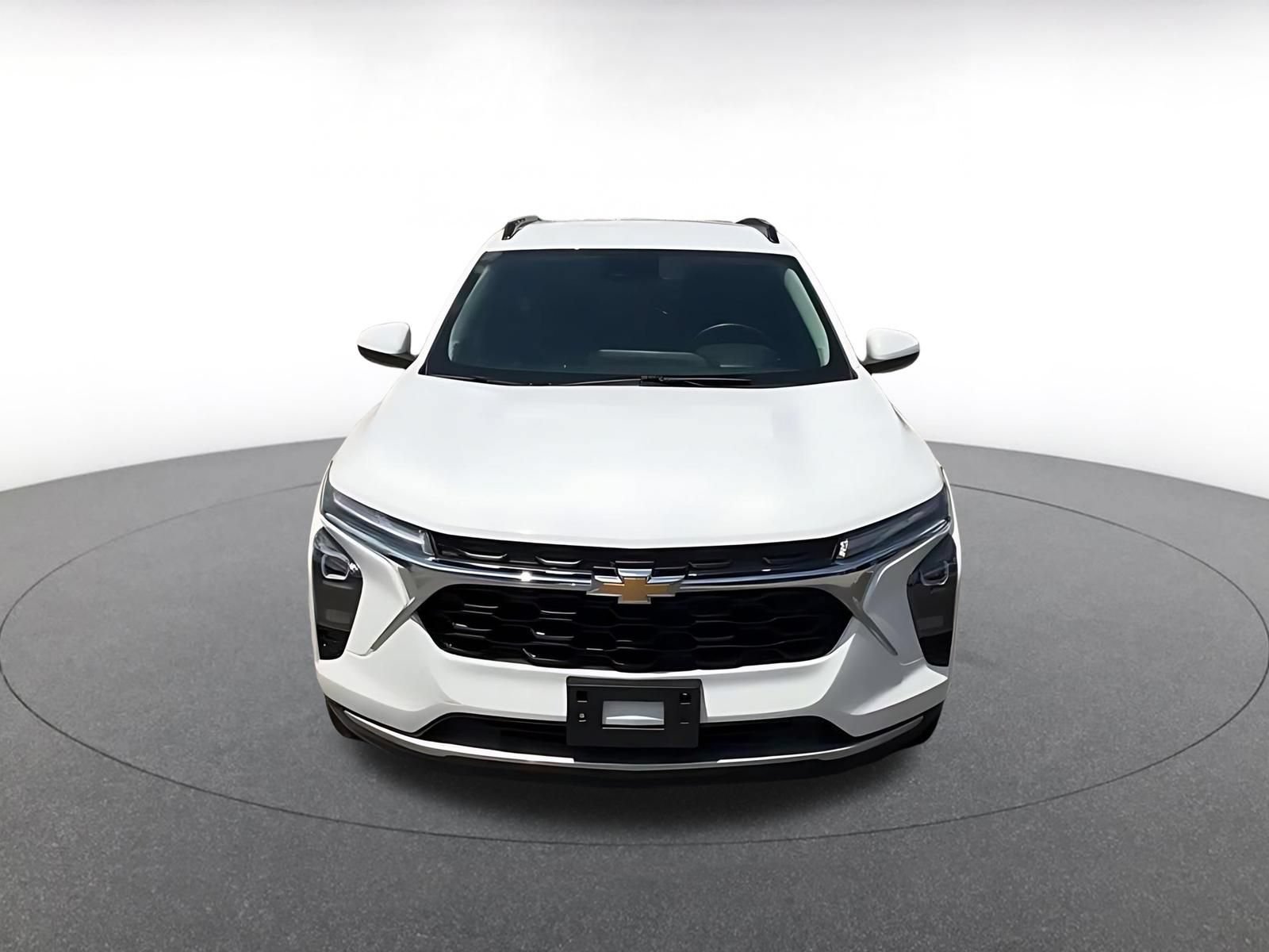 Thumbnail: 2025 Chevrolet Trax - 4