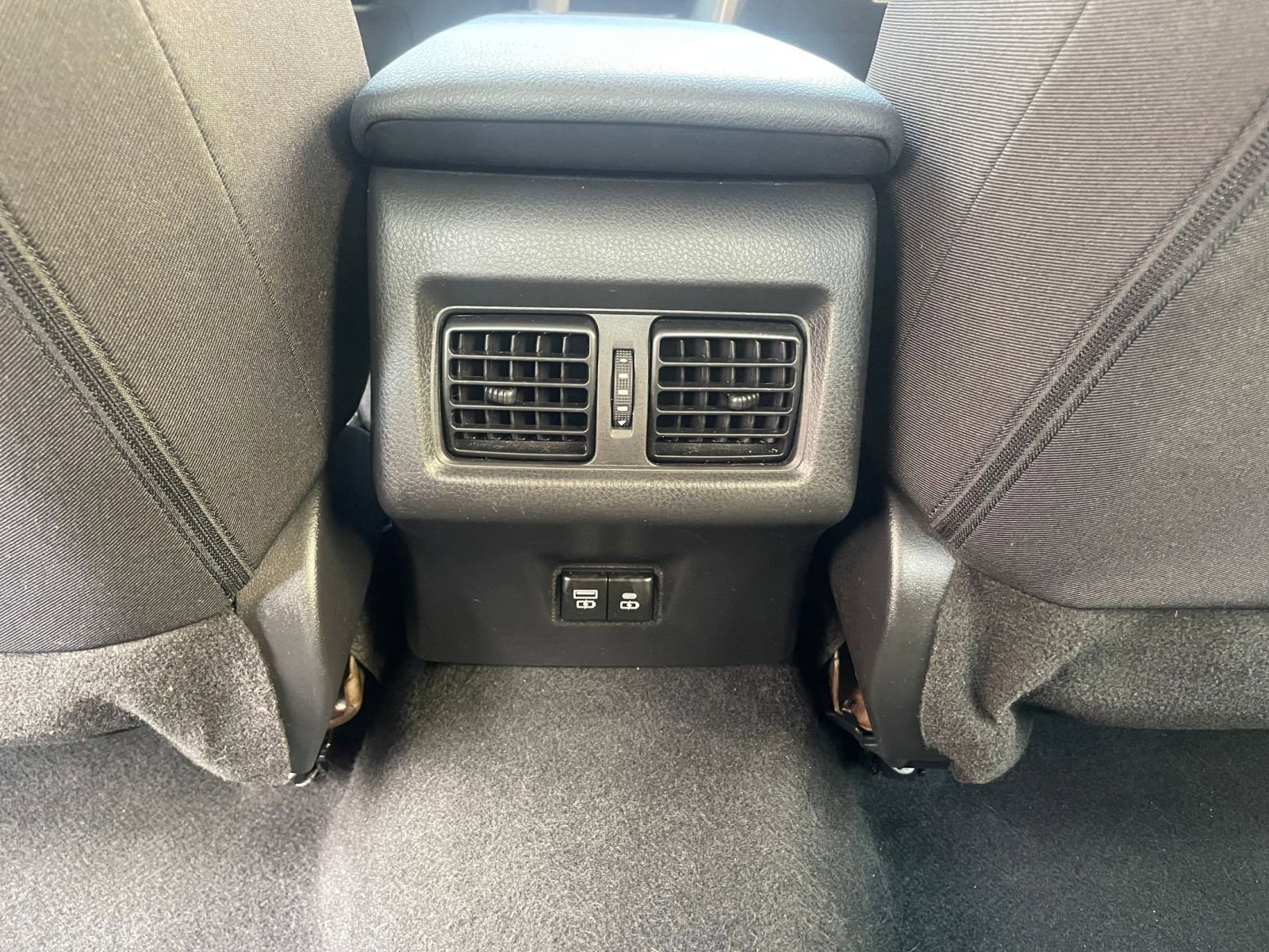 Thumbnail: 2025 Toyota Camry - 23