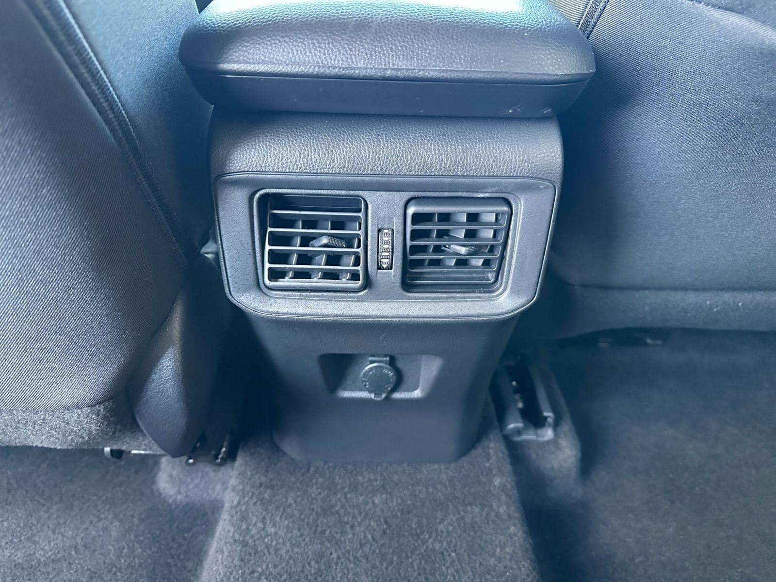 Thumbnail: 2025 Toyota RAV4 - 23