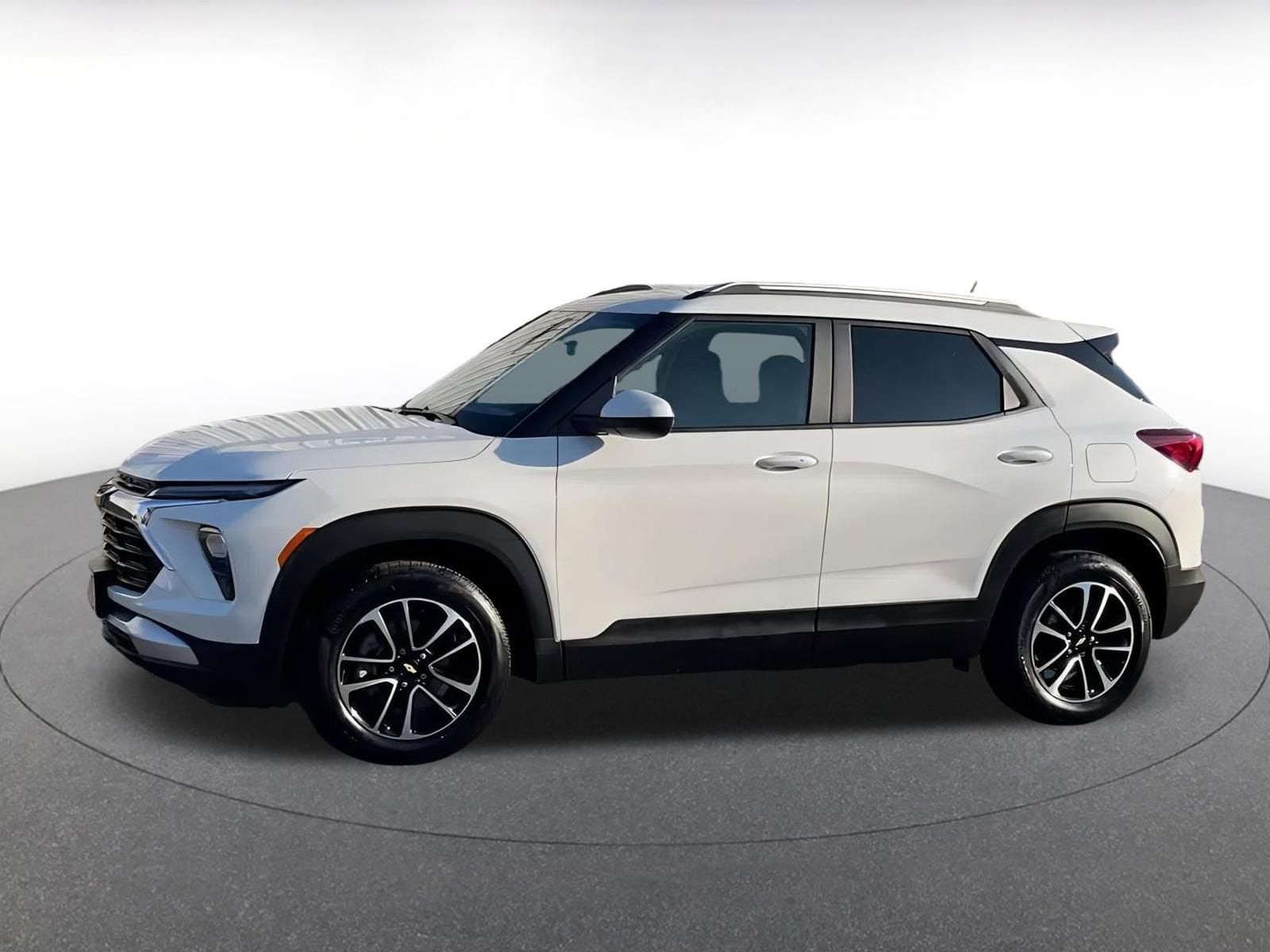 Thumbnail: 2025 Chevrolet TrailBlazer - 8