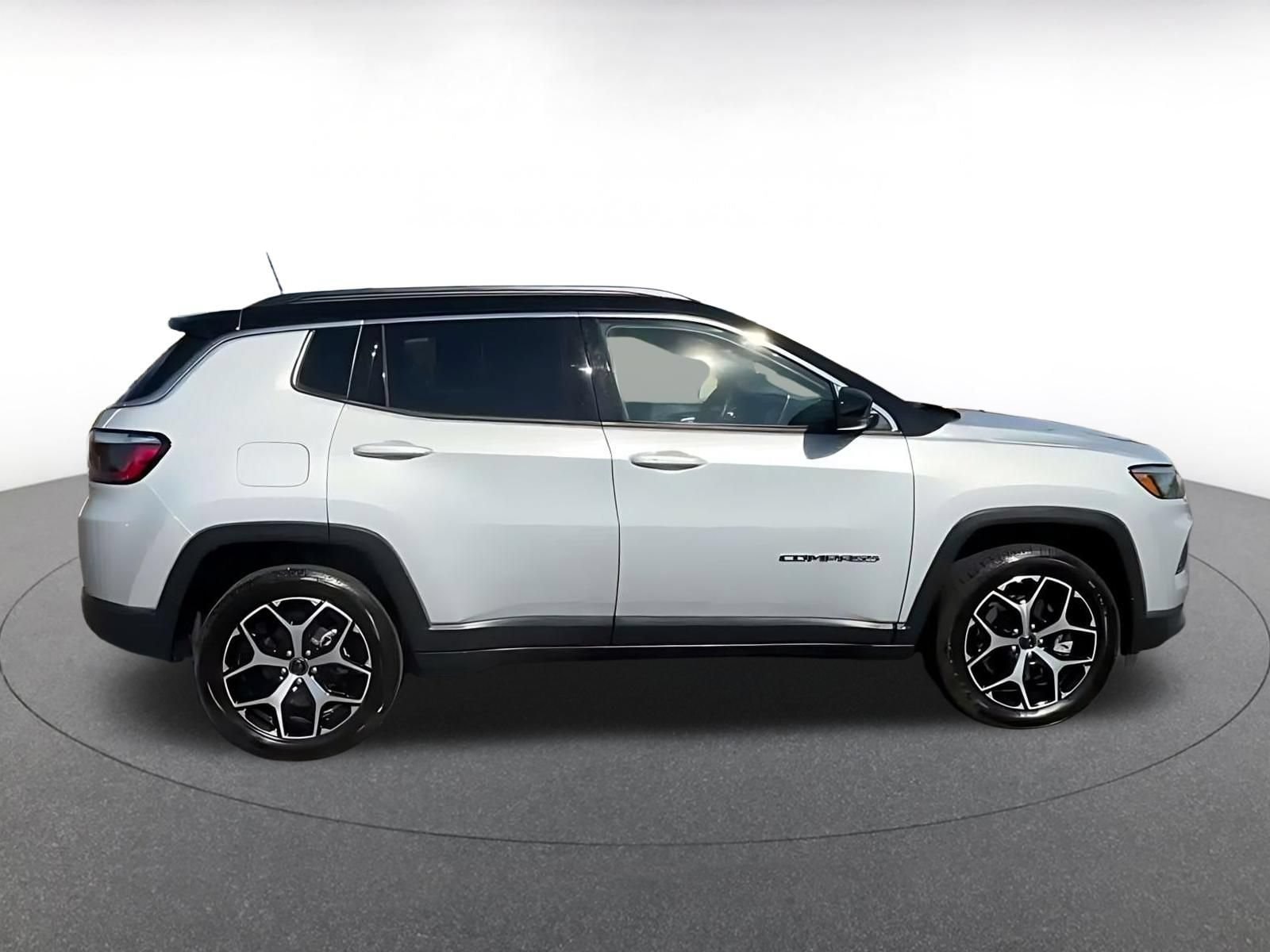 Thumbnail: 2025 Jeep Compass - 13