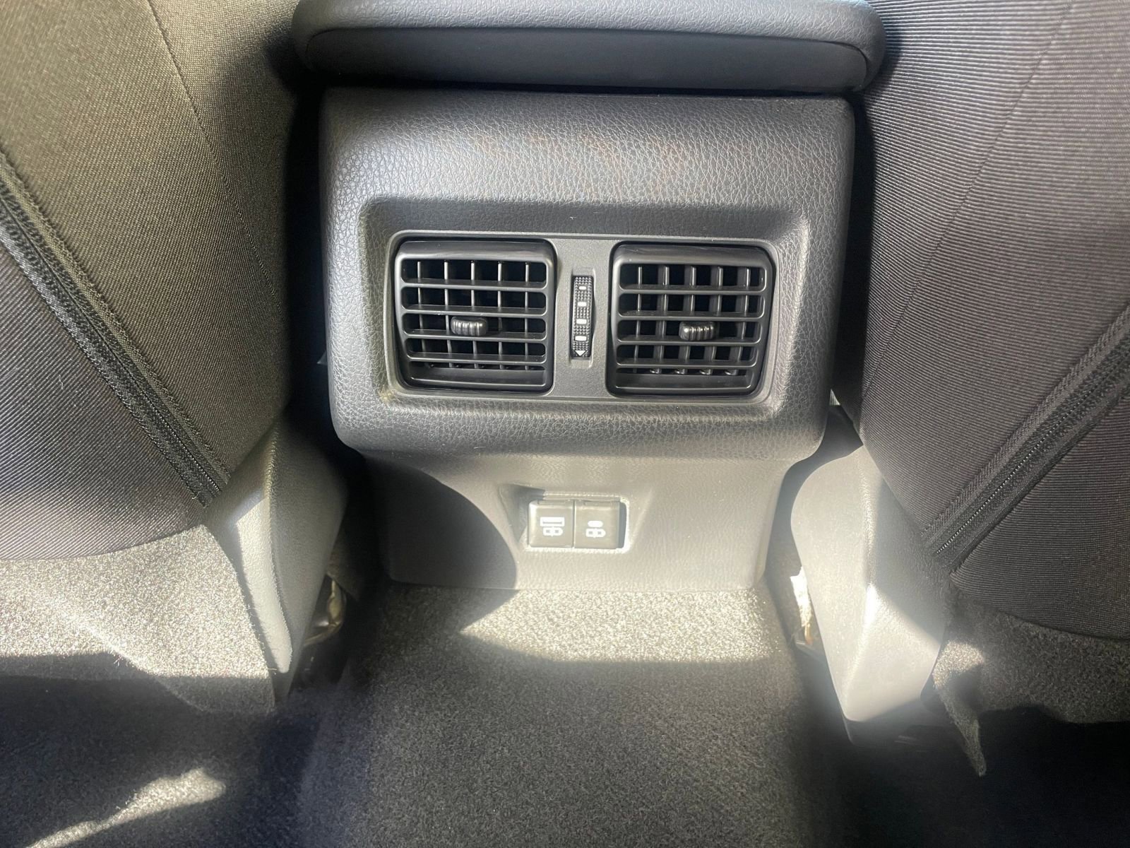 Thumbnail: 2025 Toyota Camry - 23