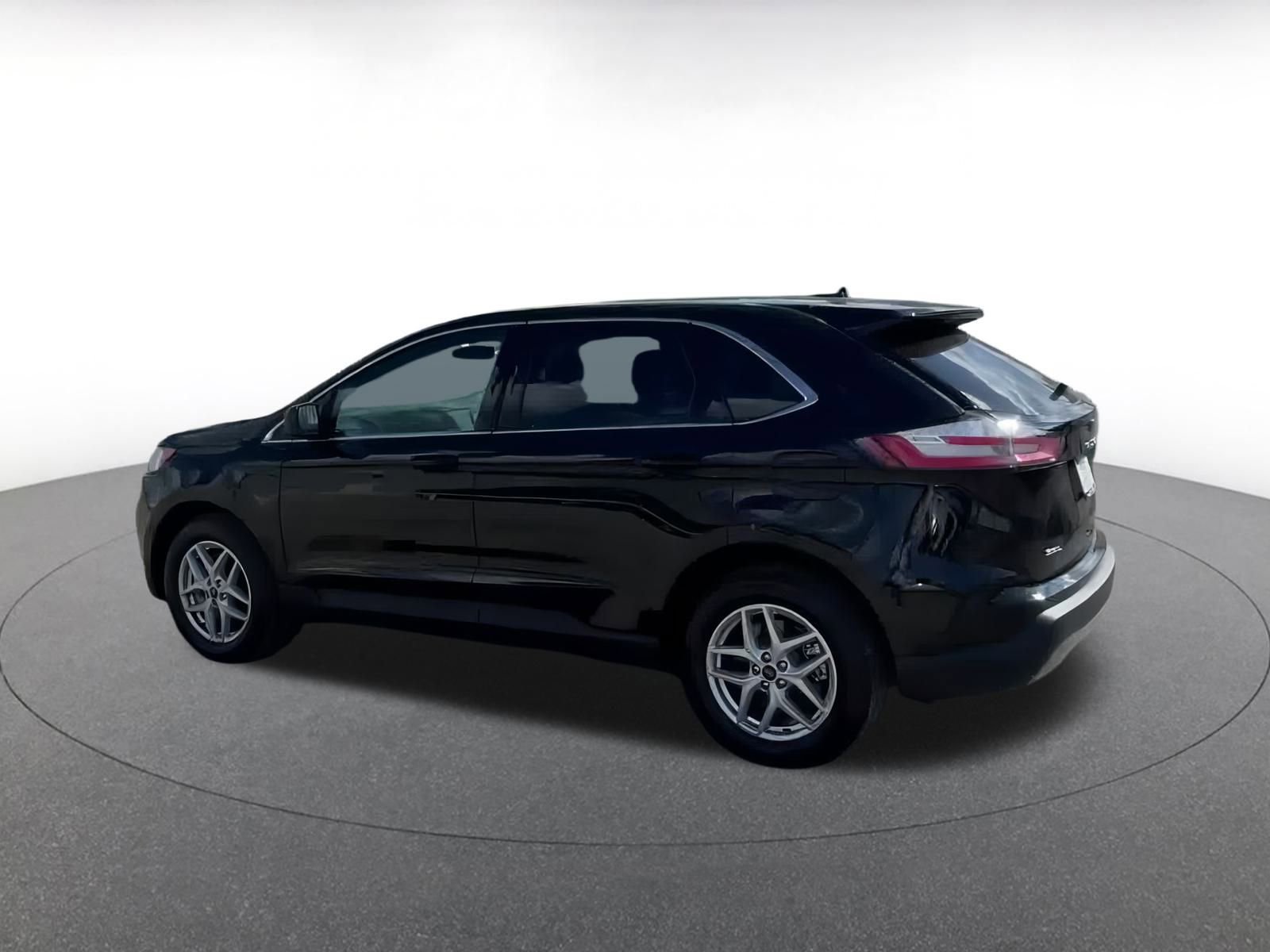 Thumbnail: 2024 Ford Edge - 10