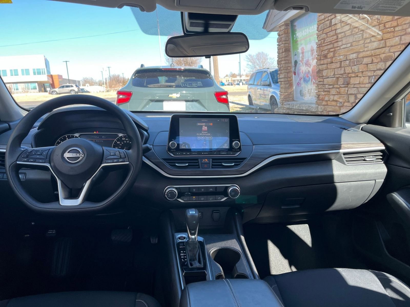 Thumbnail: 2025 Nissan Altima - 32