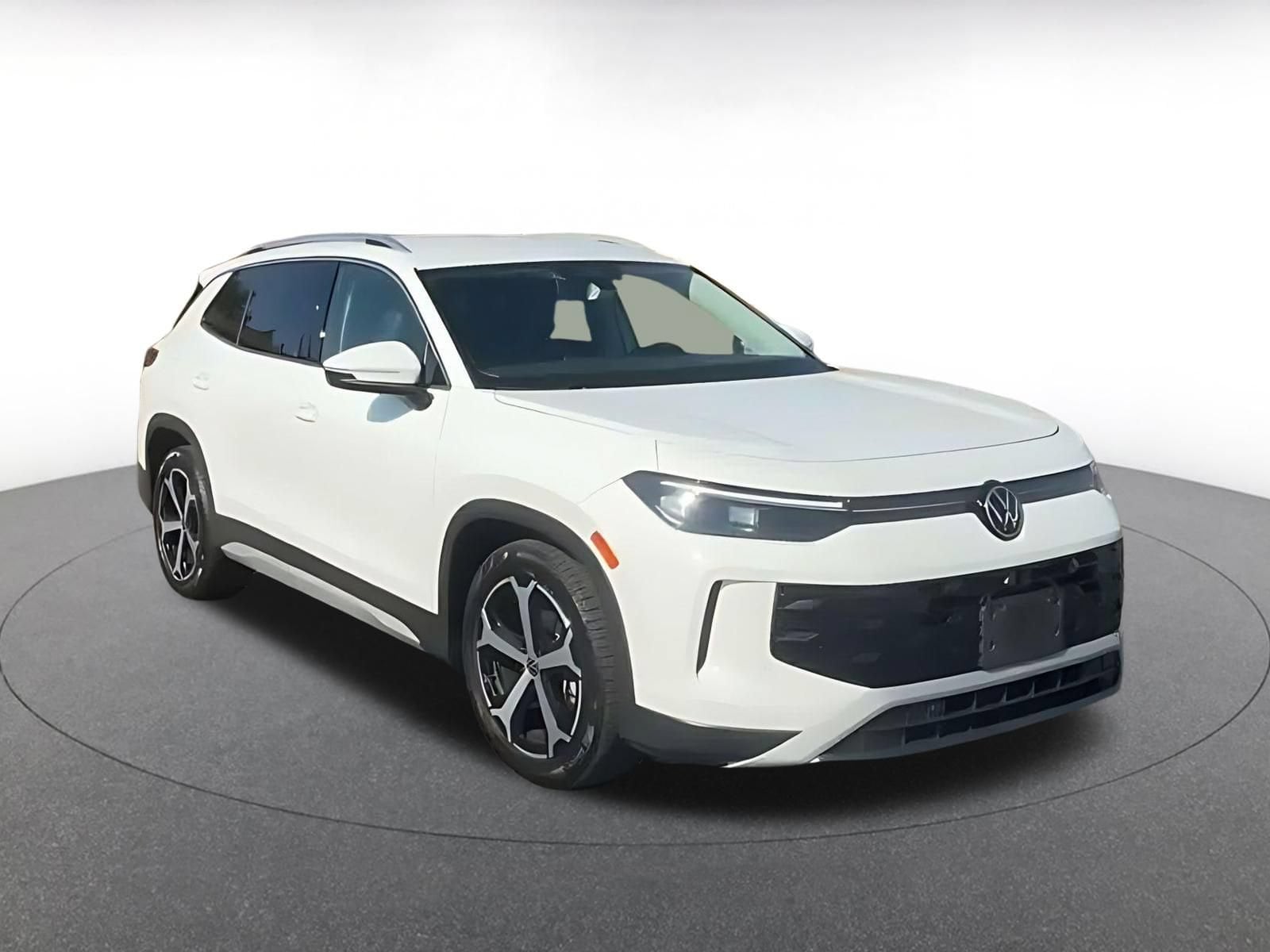 Thumbnail: 2026 Volkswagen Tiguan - 3