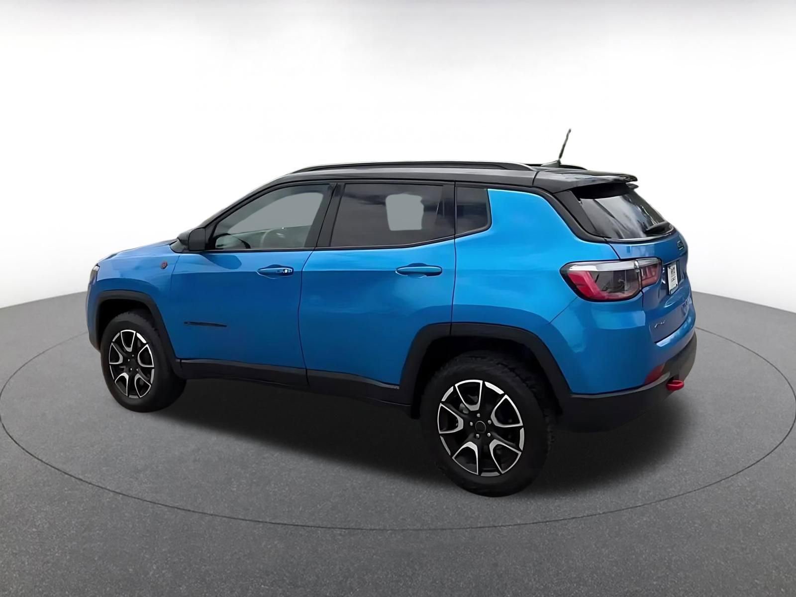 Thumbnail: 2025 Jeep Compass - 10