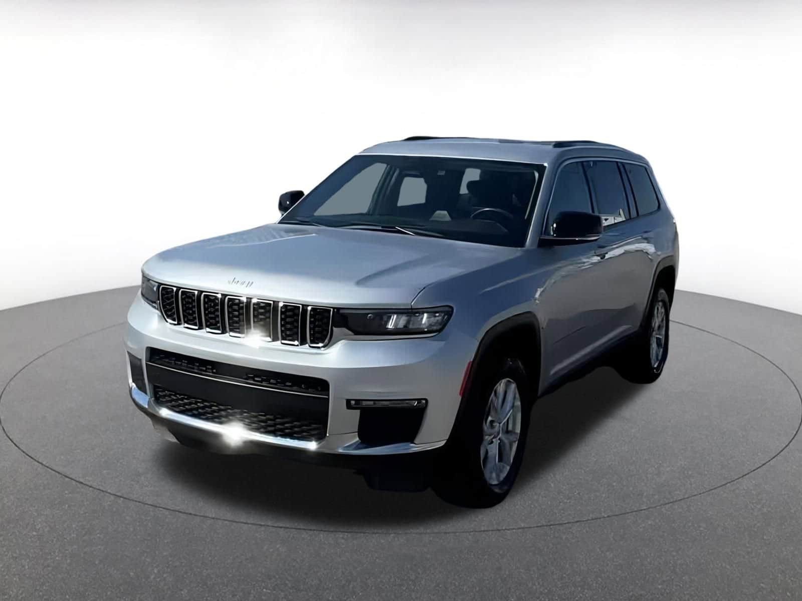 Thumbnail: 2023 Jeep Grand Cherokee - 4