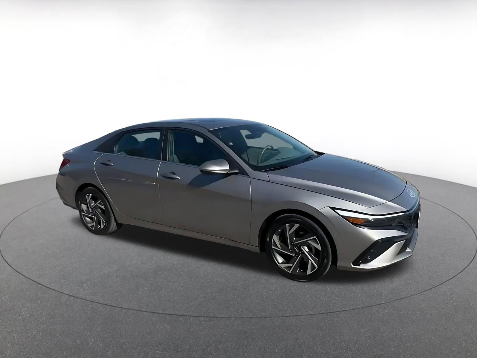 Thumbnail: 2025 Hyundai Elantra - 2