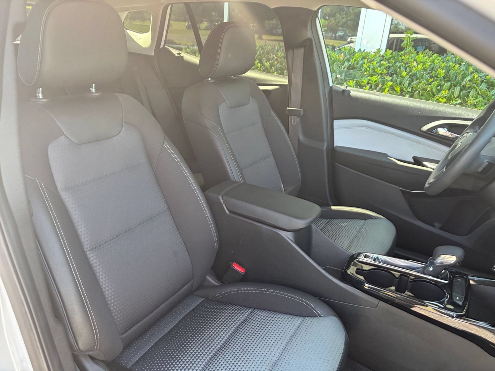 Thumbnail: 2025 Chevrolet Trax - 35