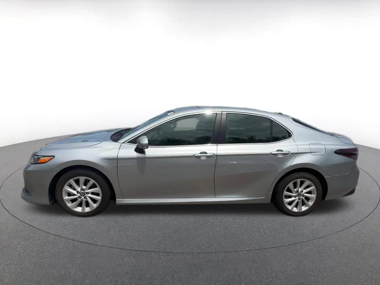 Thumbnail: 2023 Toyota Camry - 8