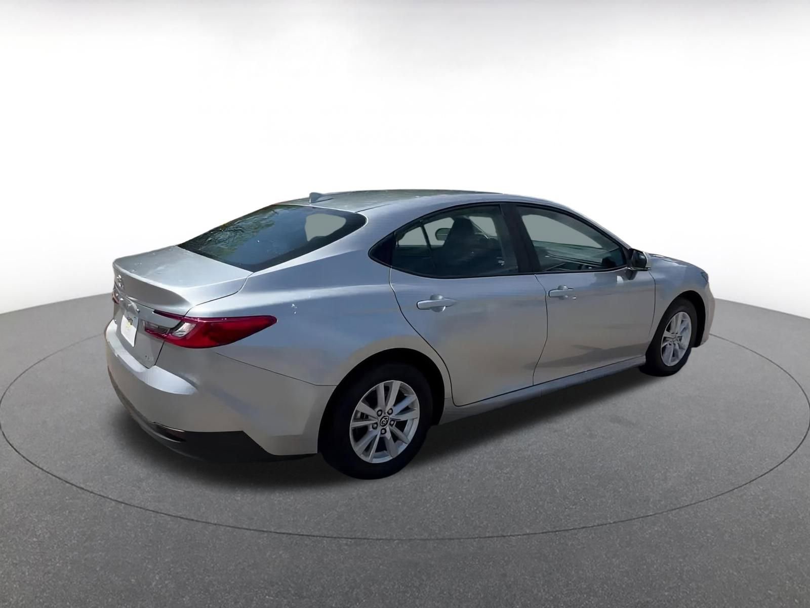 Thumbnail: 2025 Toyota Camry - 15