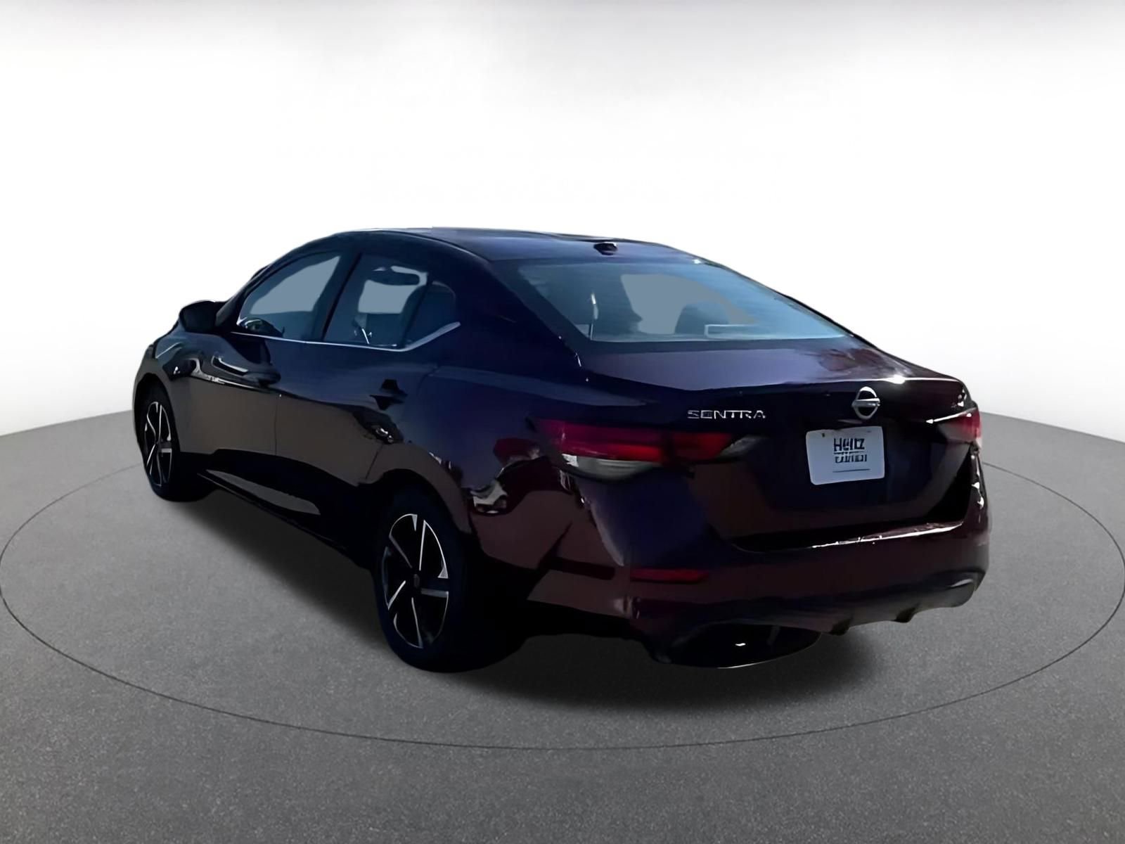 Thumbnail: 2025 Nissan Sentra - 9