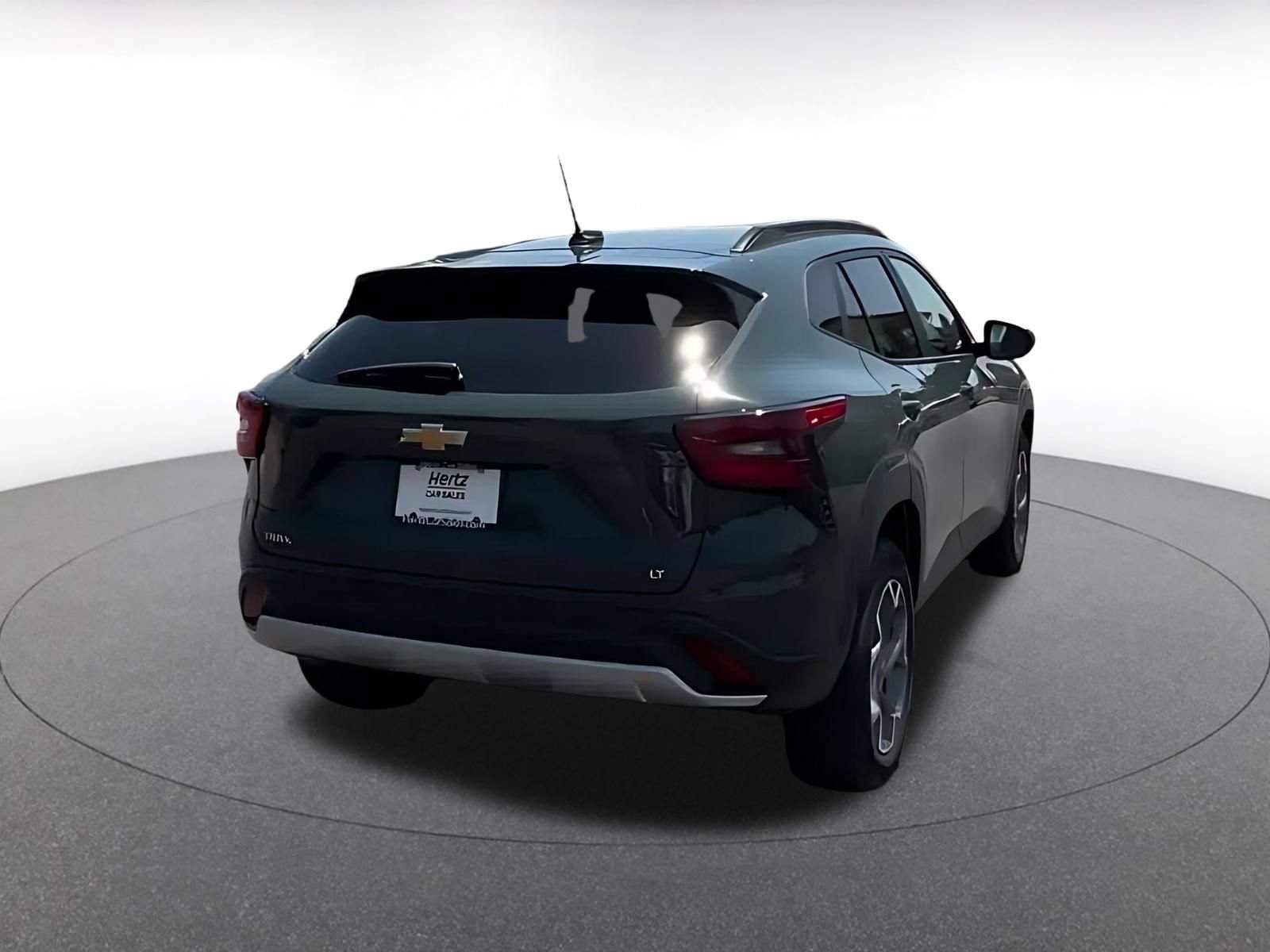 Thumbnail: 2025 Chevrolet Trax - 11