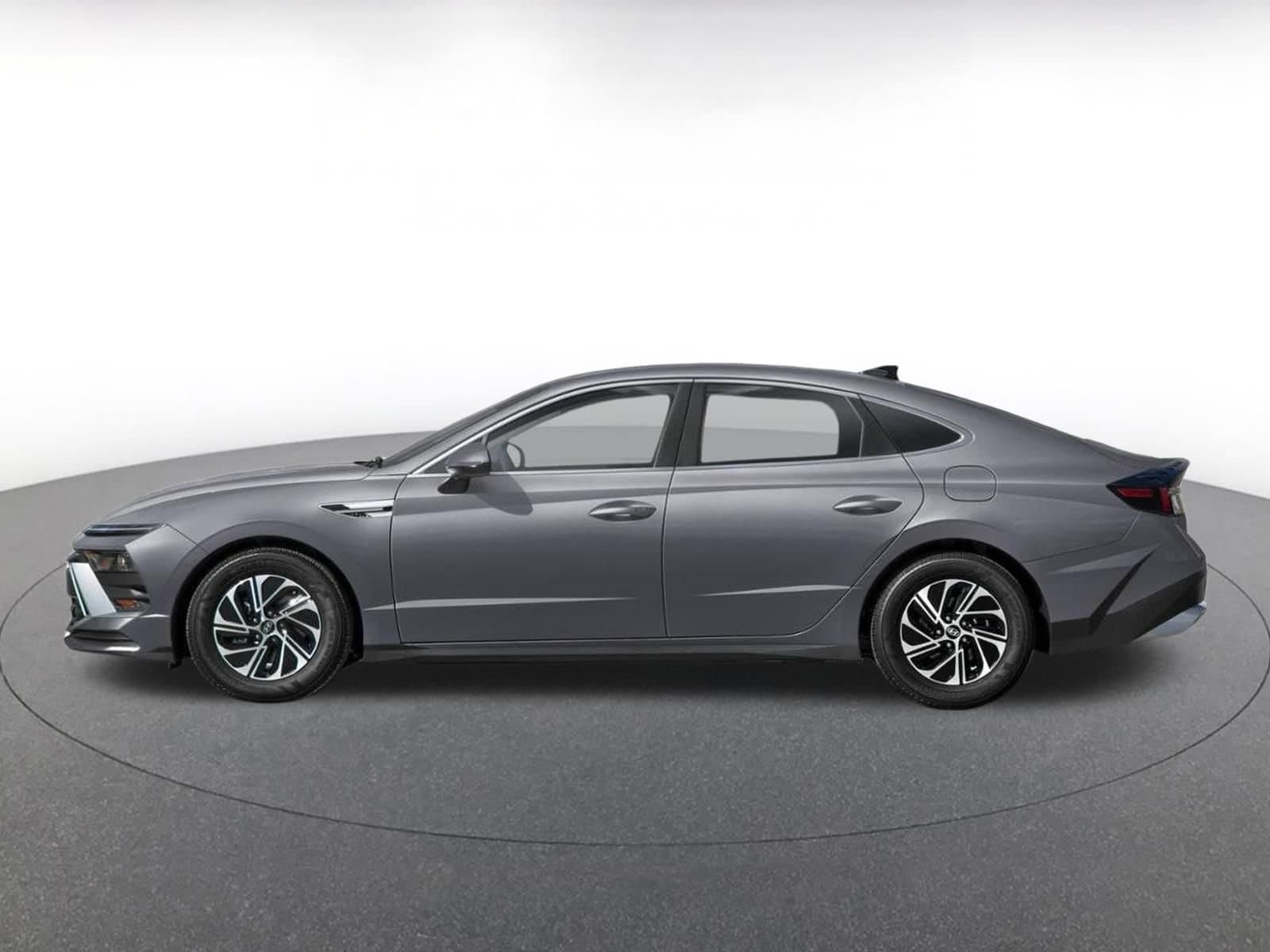 Thumbnail: 2026 Hyundai Sonata - 3