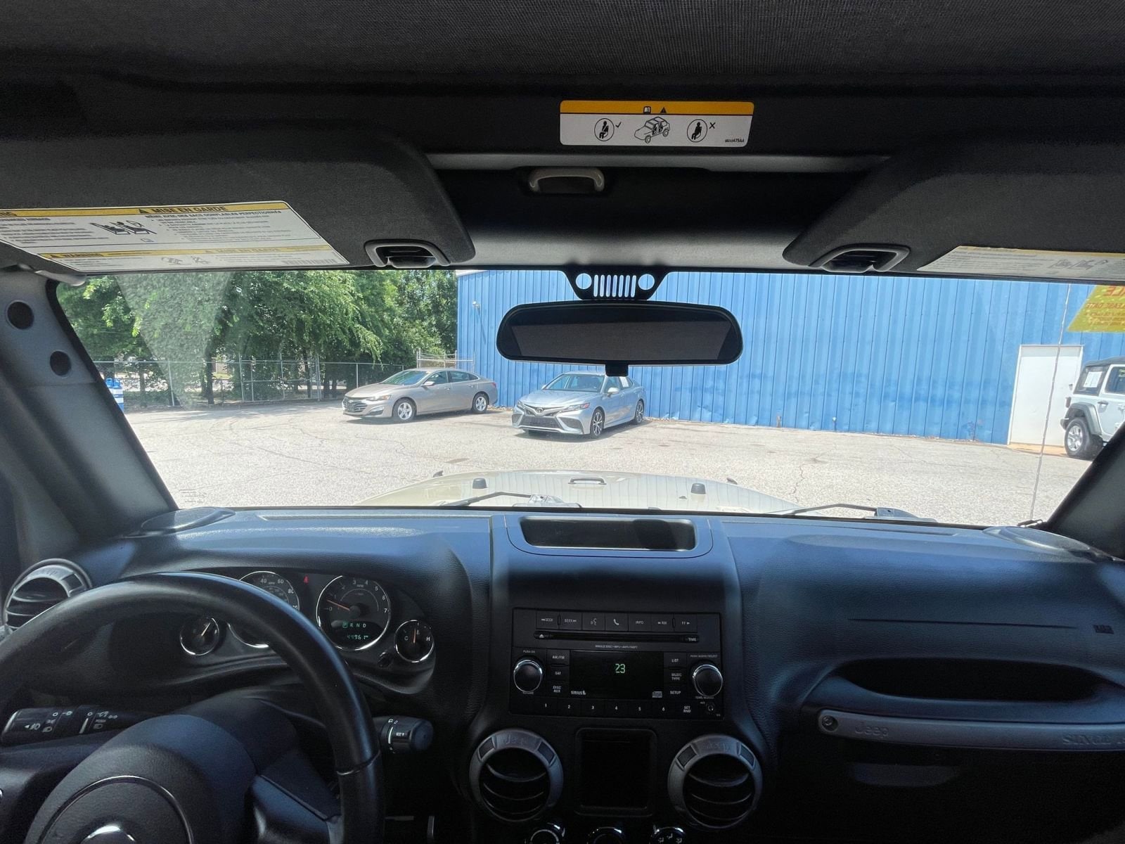 2017 Jeep Wrangler Sport 30