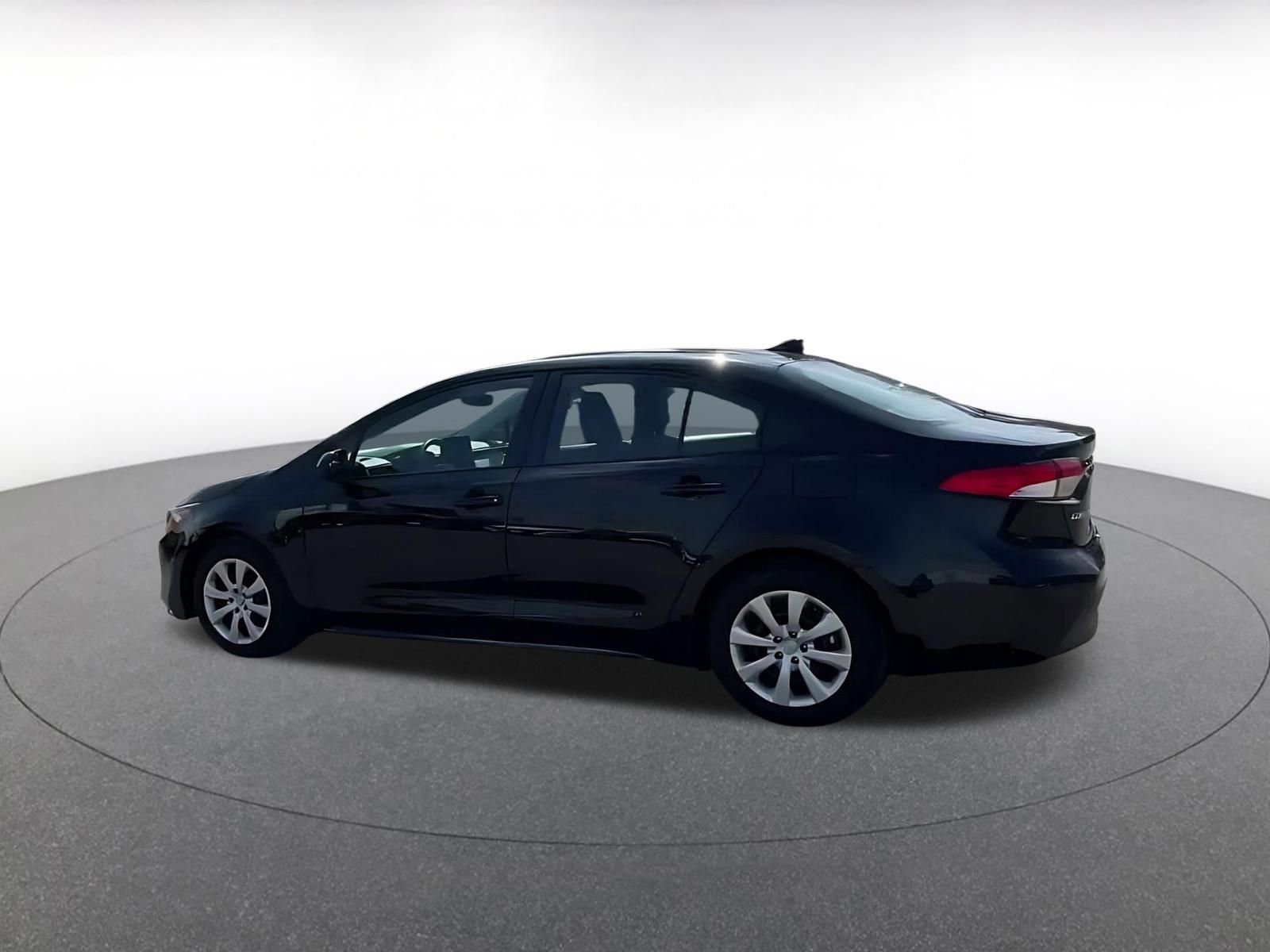 Thumbnail: 2025 Toyota Corolla - 8