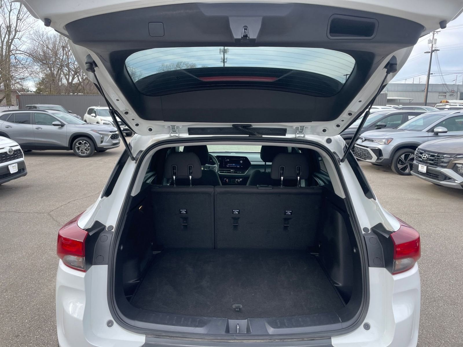 Thumbnail: 2025 Chevrolet TrailBlazer - 29