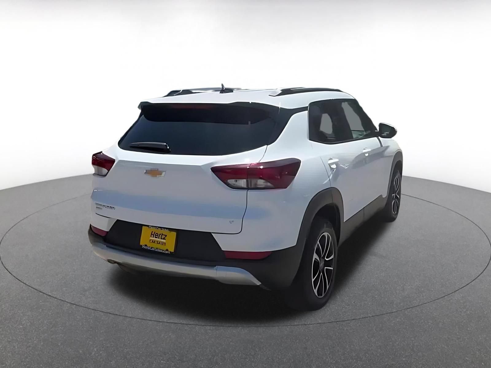 Thumbnail: 2025 Chevrolet TrailBlazer - 14