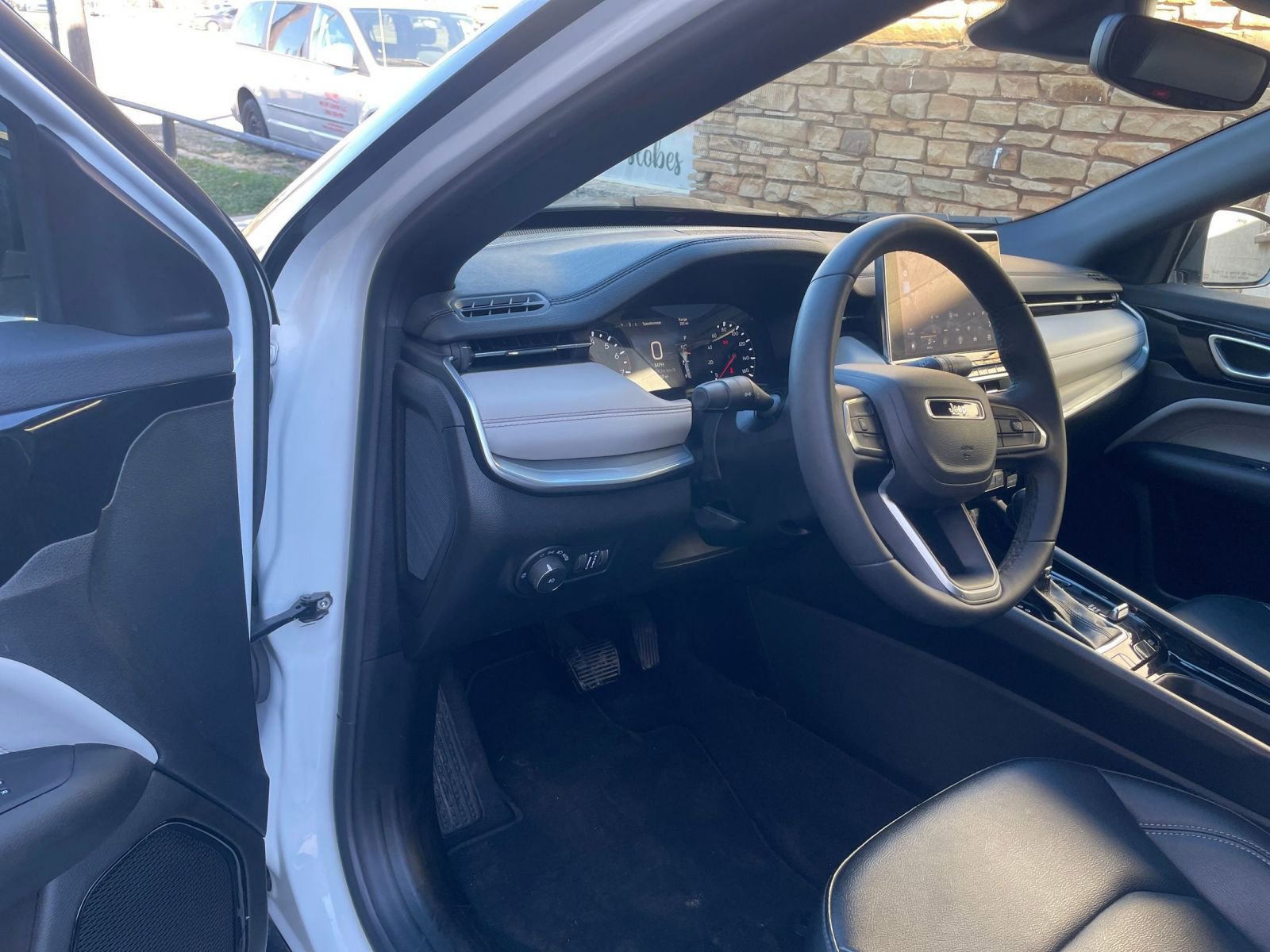 Thumbnail: 2025 Jeep Compass - 35