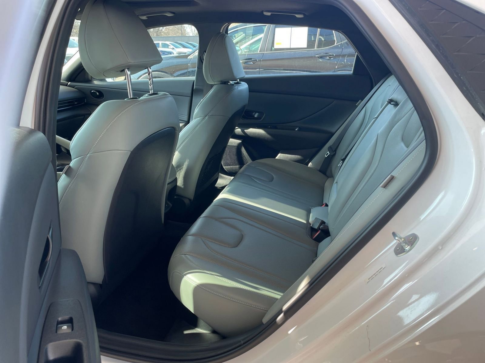 Thumbnail: 2025 Hyundai Elantra - 24