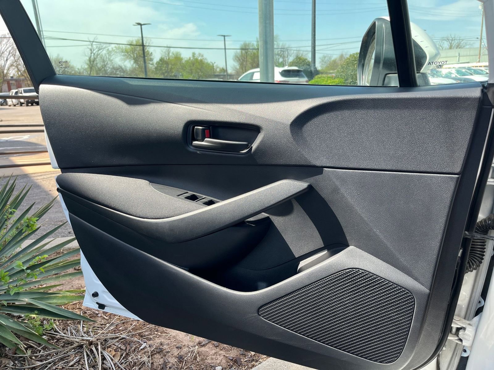 Thumbnail: 2025 Toyota Corolla - 18