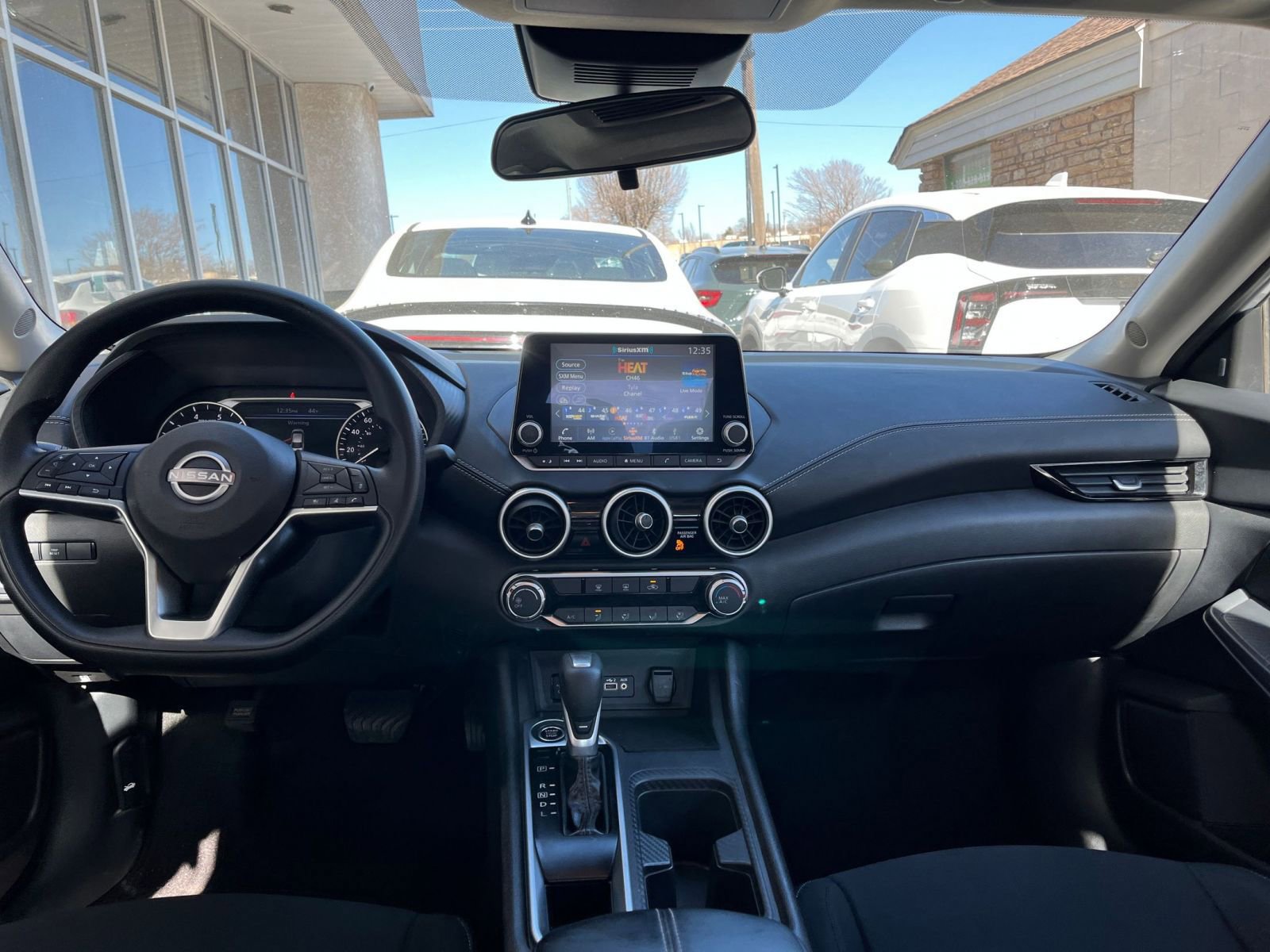 Thumbnail: 2025 Nissan Sentra - 31