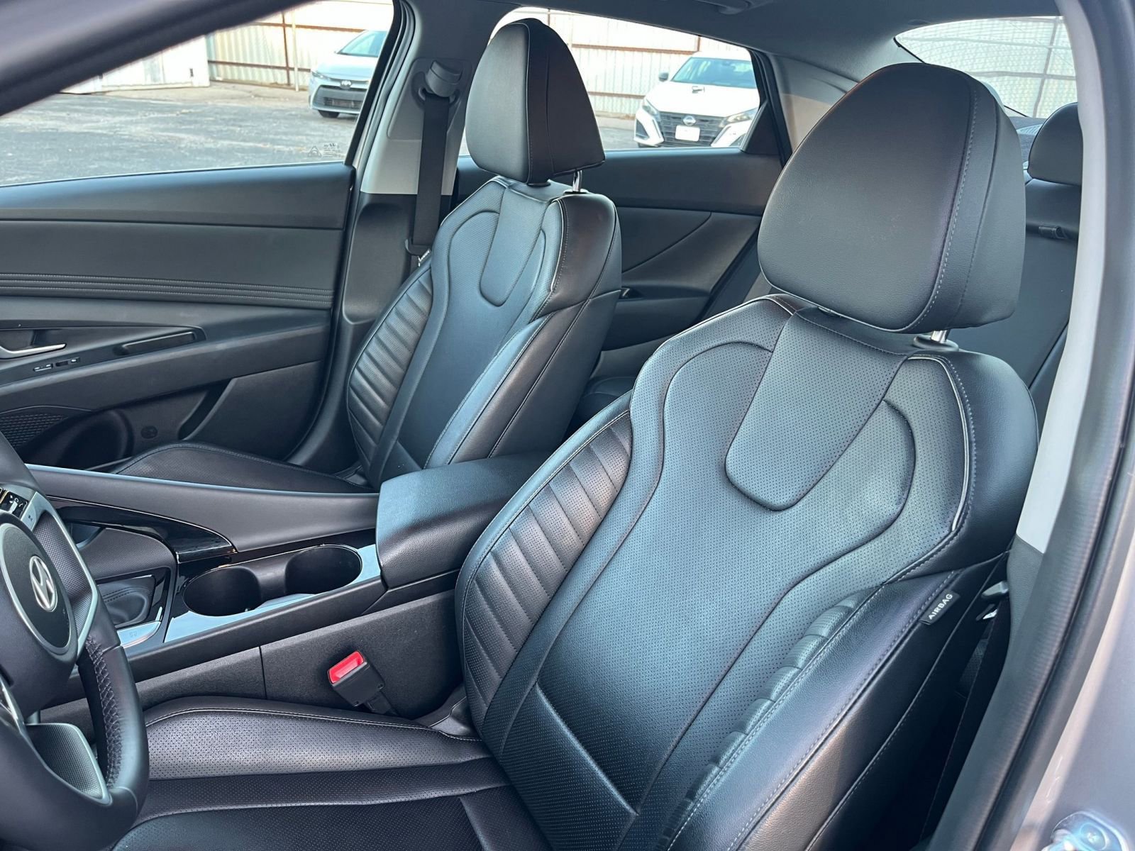 Thumbnail: 2025 Hyundai Elantra - 27