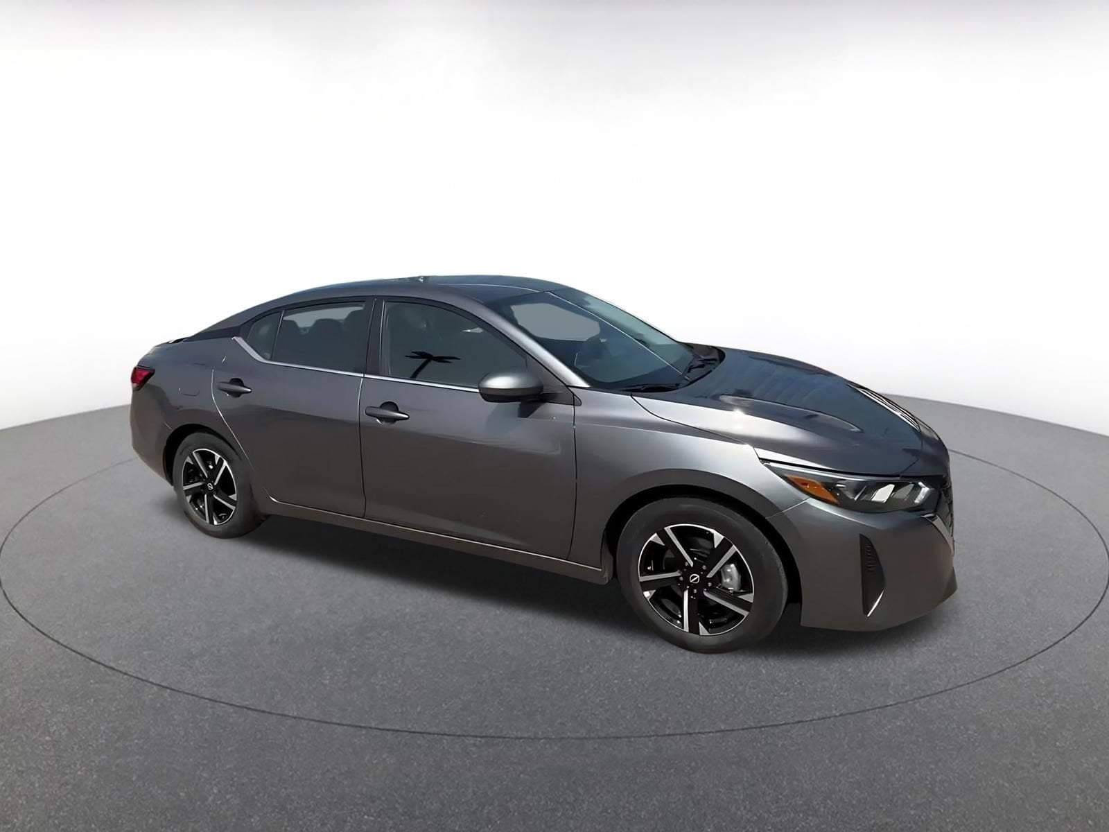 Thumbnail: 2025 Nissan Sentra - 2