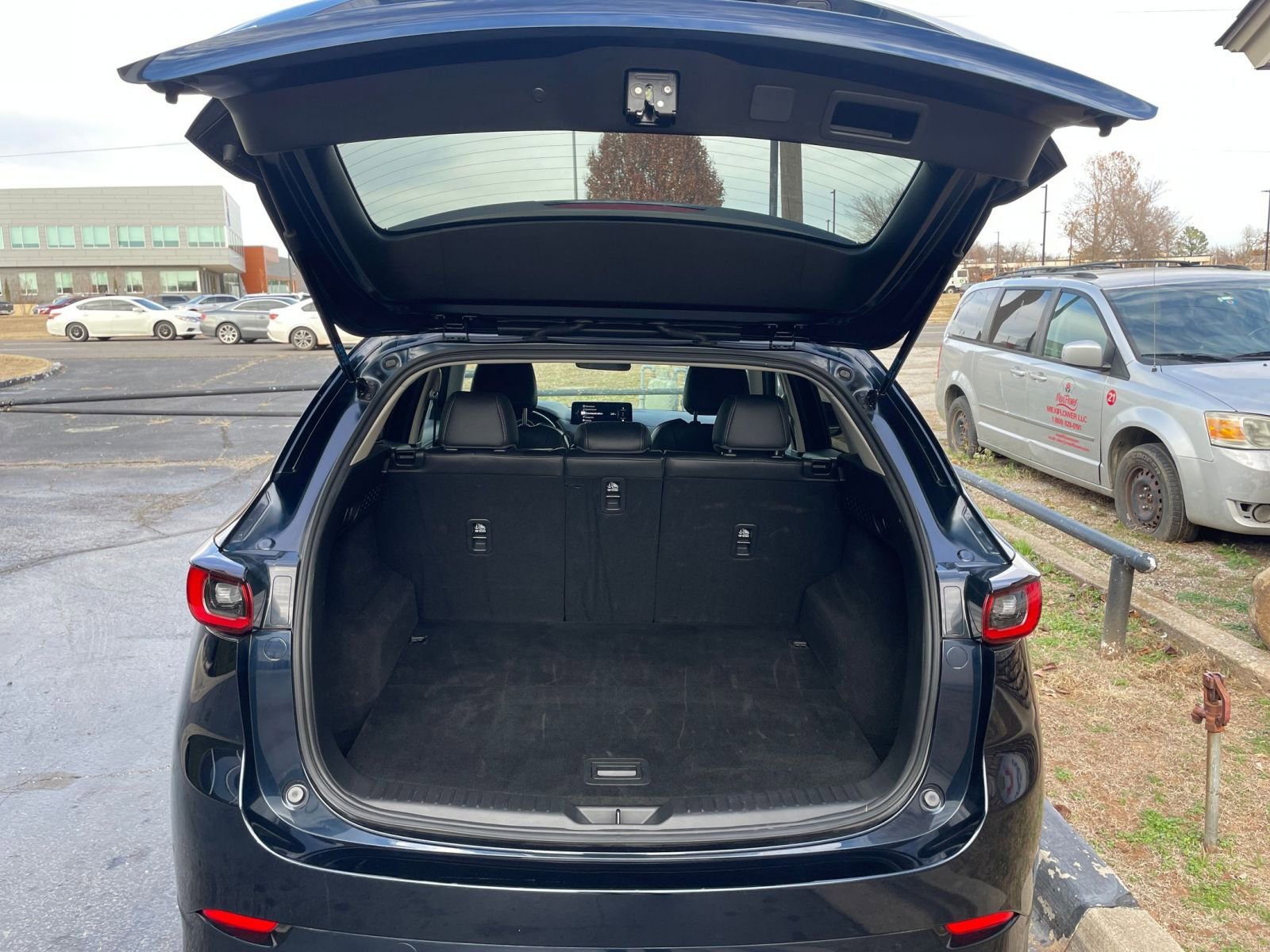 Thumbnail: 2025 Mazda CX-5 - 31