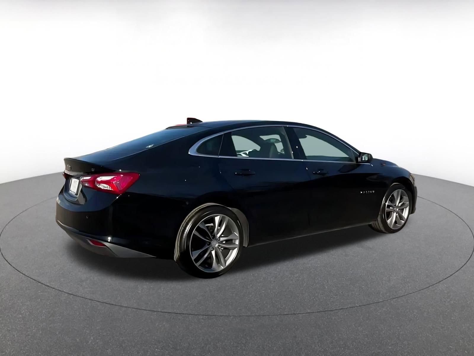 Thumbnail: 2024 Chevrolet Malibu - 14