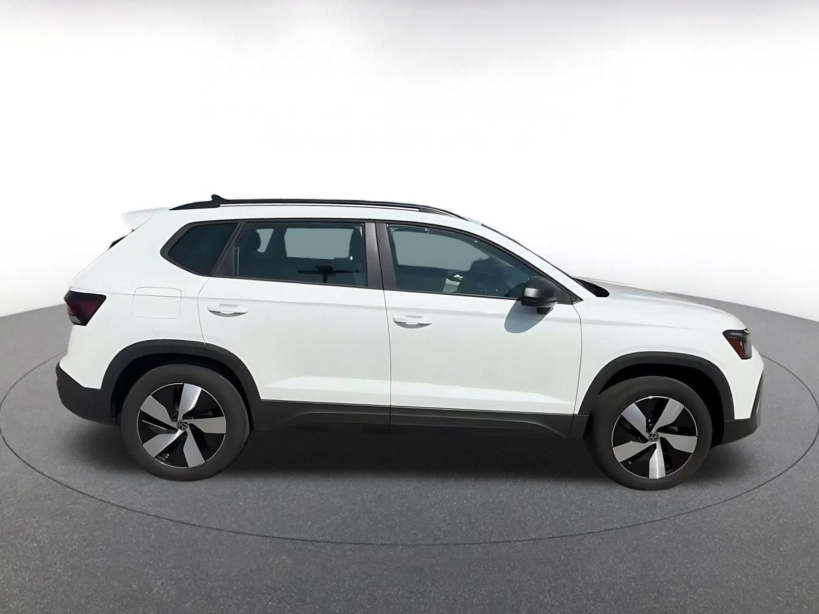 Thumbnail: 2026 Volkswagen Taos - 16