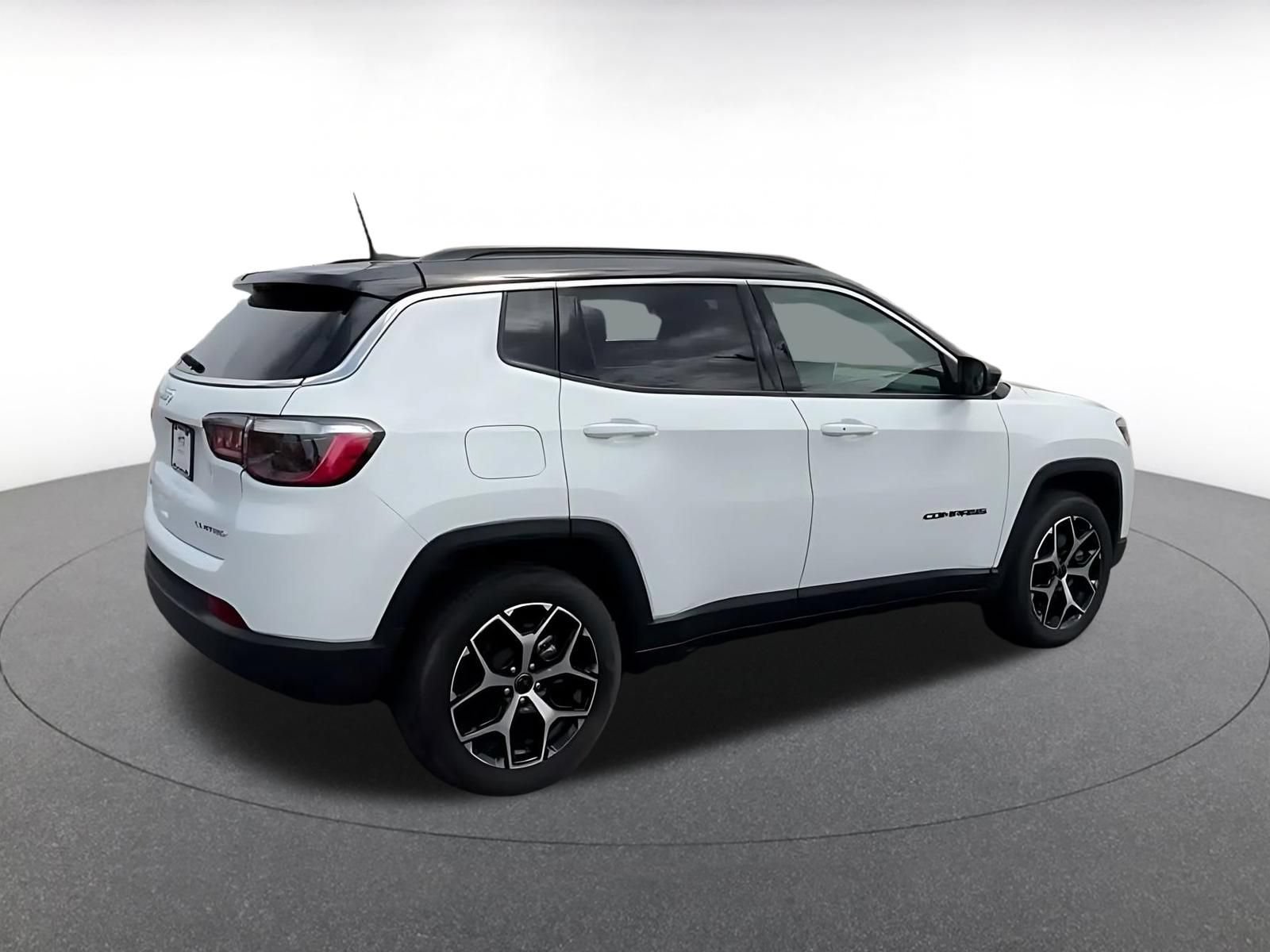 Thumbnail: 2025 Jeep Compass - 14