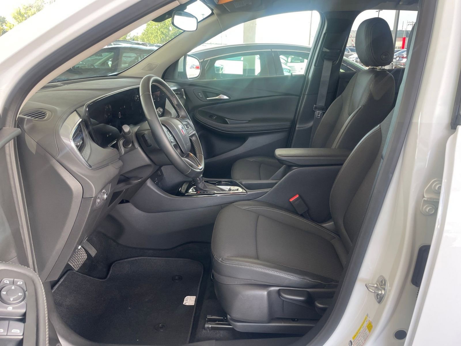 Thumbnail: 2025 Buick Encore GX - 24