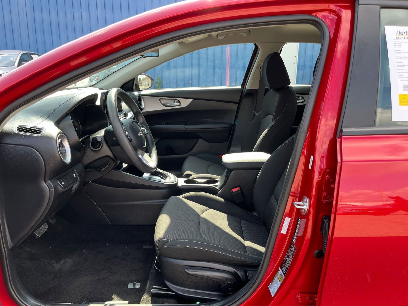 Thumbnail: 2024 Kia Forte - 25